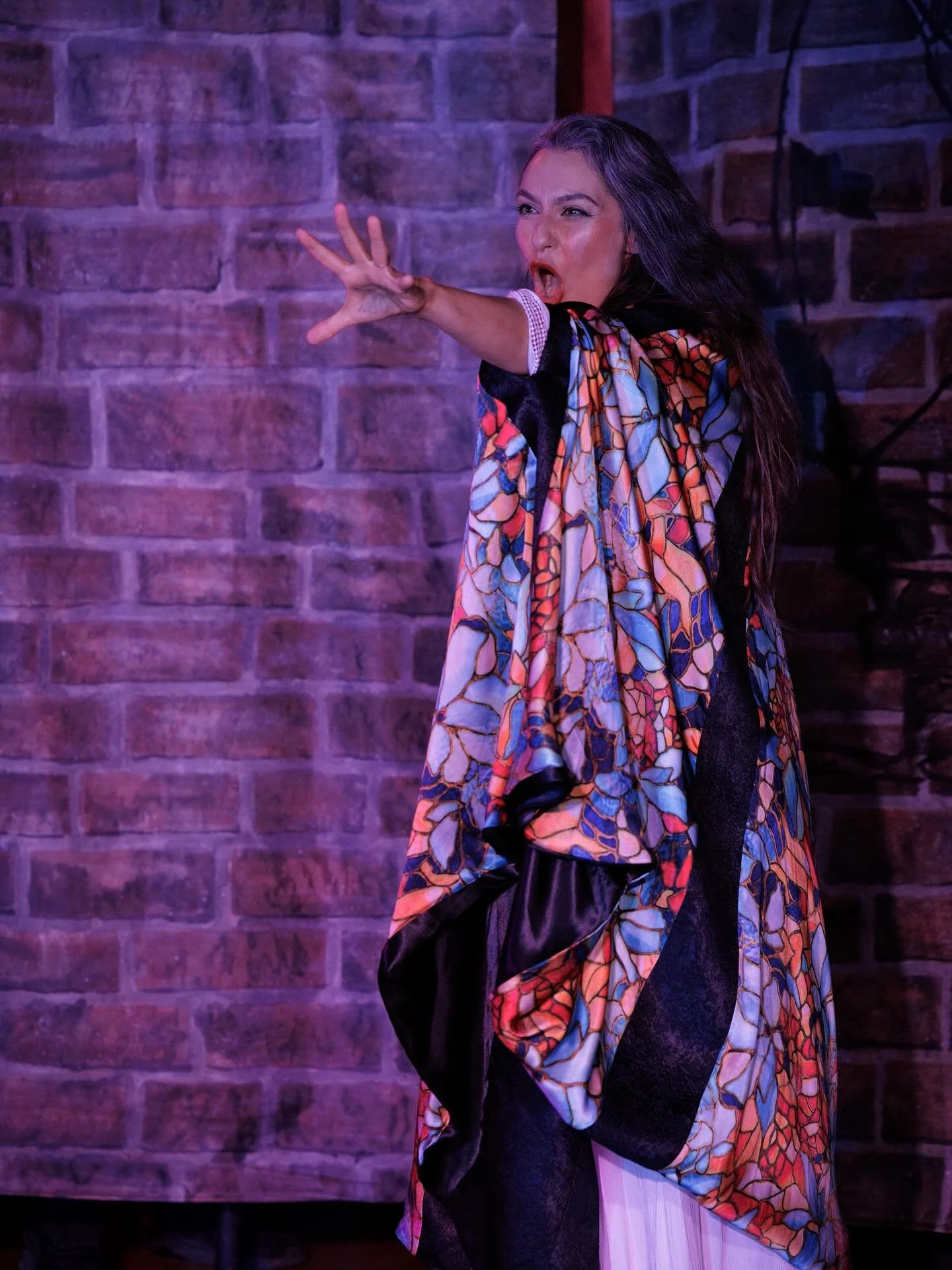 Had suuuuch a great time these past three weeks putting this show on its feet! Thank you to @laopera Connects for giving me the opportunity to tell stories that matter to communities of children all over LA. What a gift it is to do this work. 

#asce