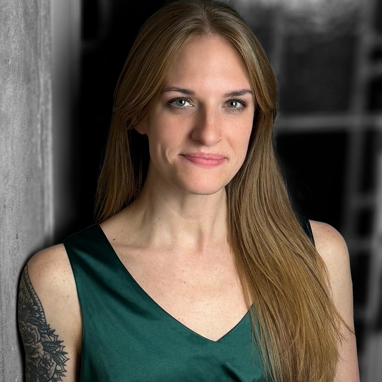 Nicole+copy.jpg