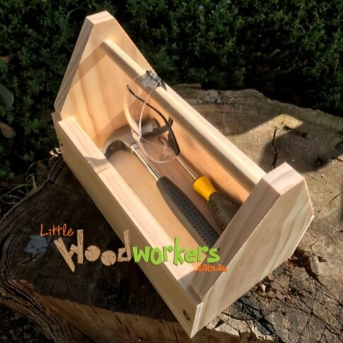 littlewoodworkers_toolbox_with_logo_017.jpg