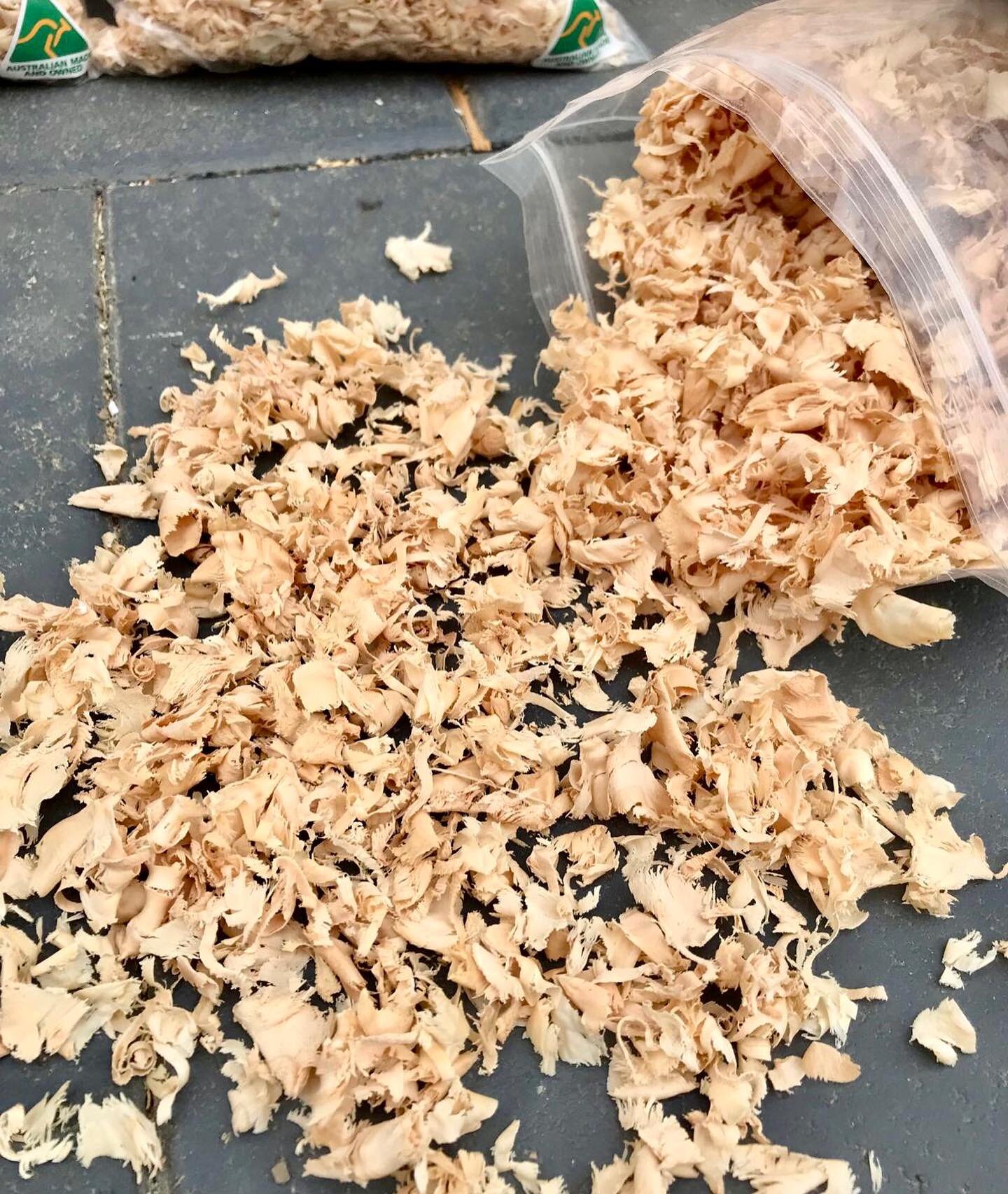 Just in time for a Easter&hellip; 🐣

In a bit to reduce our carbon footprint even more, we now offer a limited stock of conveniently sized bags of clean &amp; untreated Premium Pine Softwood shavings for the Morn Pen Community. (Pick up only.)

Clea