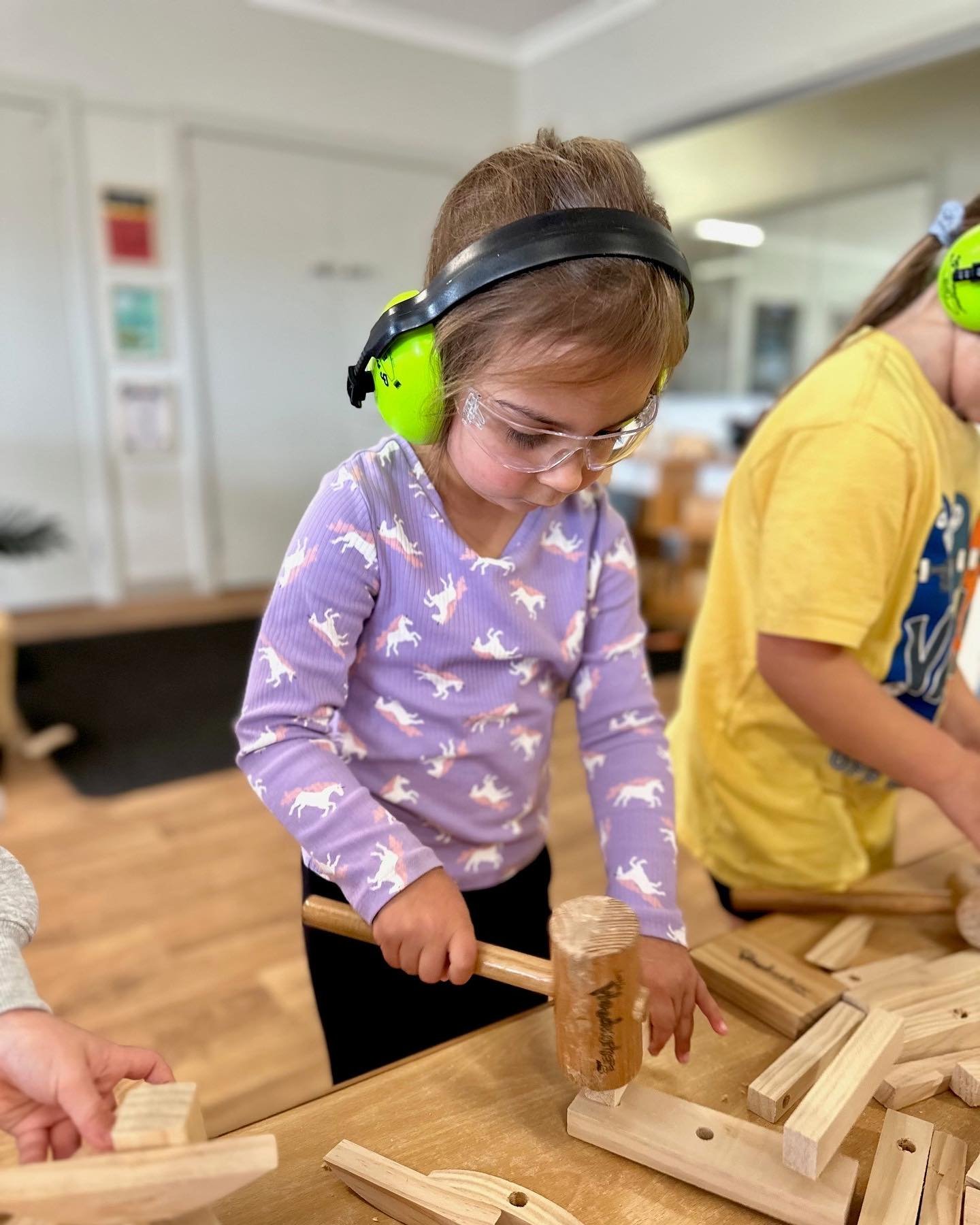 We need your help! 🙏

If you are a teacher or a parent anywhere in Australia, maybe you have booked us in the past or ordered from us, or your child has experienced our woodwork activities, or you just like what we do for children, please, please, p