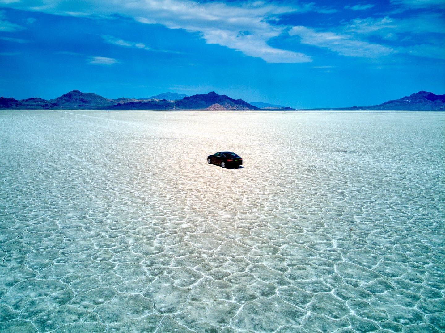 A 12-by-5 mile stretch occupying 300,000 acres of Utah&rsquo;s pristine west desert, the&nbsp;Bonneville Salt Flats&nbsp;is like no other place on earth. A salt crust ranging from a few inches to 5 feet thick forms a perfectly flat, uniform, blinding