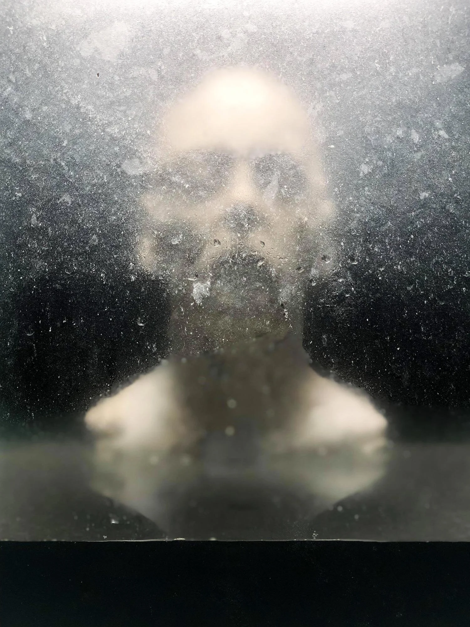 Selfportret/Self-portrait (Return), 2019. Mixed medium, 52cm x 52cm x 65cm.