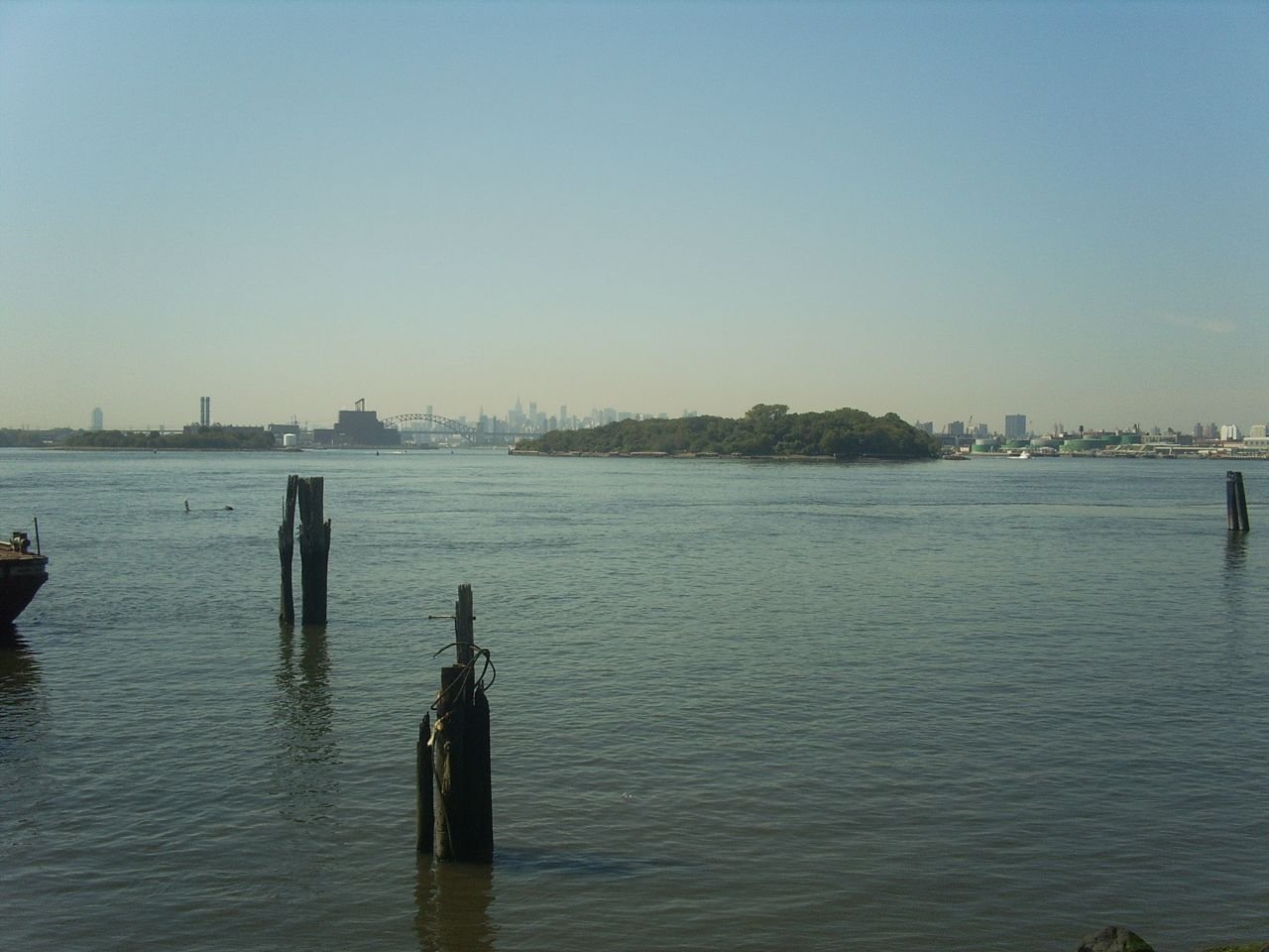 Waterfront landscape, The Bronx 