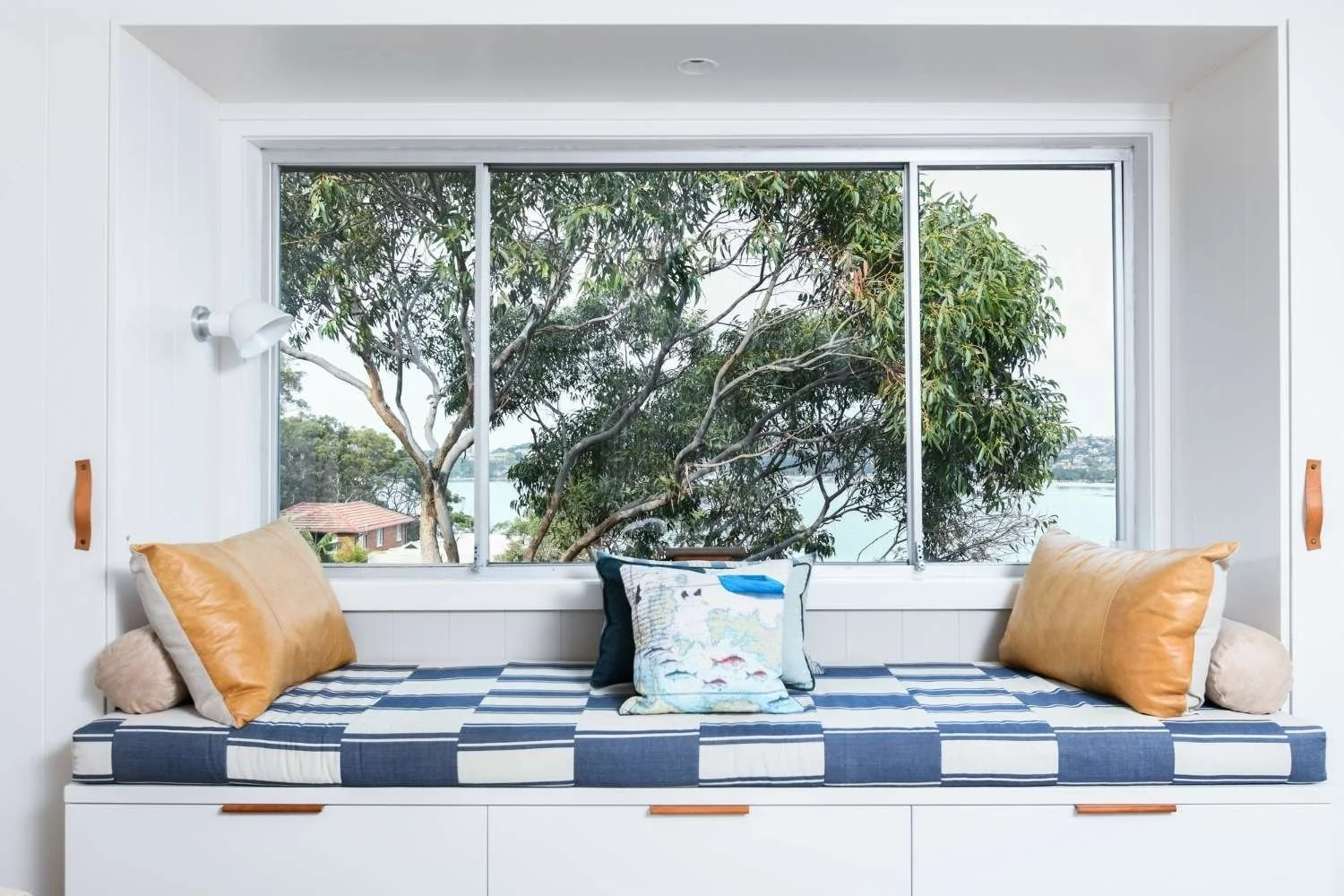 19 Design Ideas for Indoor-Outdoor Living — The Space Within Interior ...