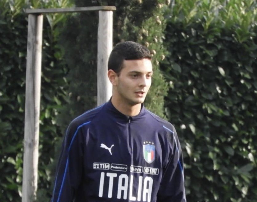 aa833057-b985-45d1-88d5-e0659cefecb7.jpg