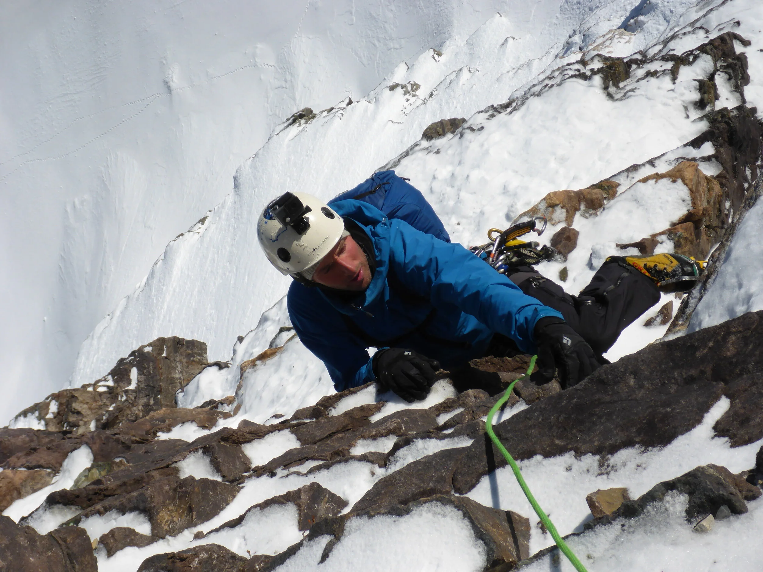An attempt on the NE of Mt Lefroy, 3423m. The route remains unclimbed.