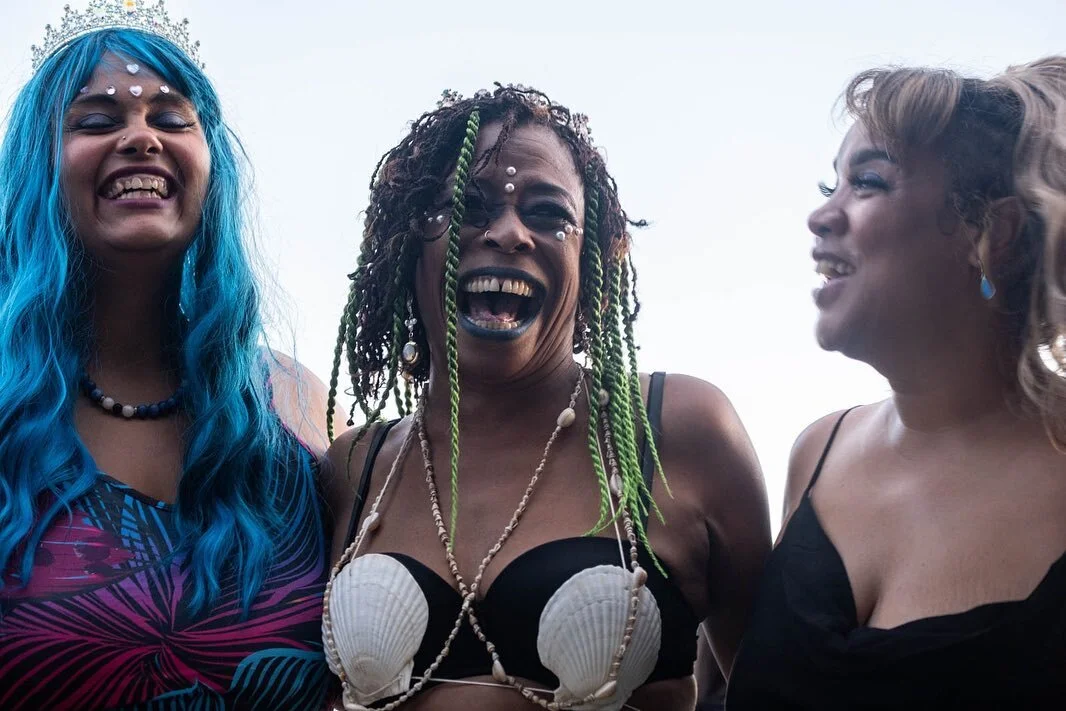 Can we please rewind time and relive yesterday&rsquo;s Pier Sounds concert 🙌🏾 In case you didn&rsquo;t make it, swipe left to see some of what you missed!

📸 @tanzanica15 
📍 @friendsofwaterfrontseattle Pier 62