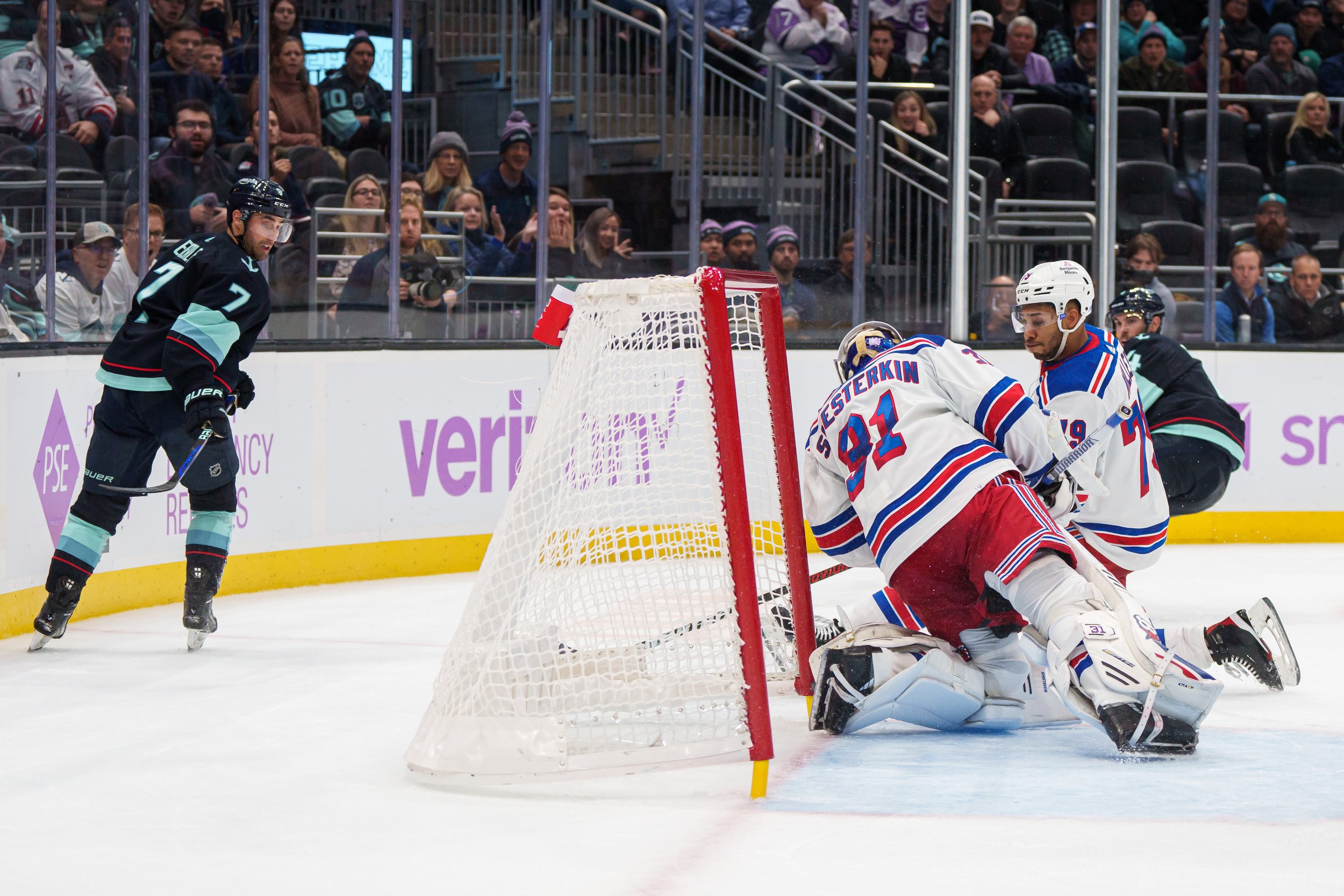 After lighting delay, Kraken can't fix on-ice issues in loss to Rangers