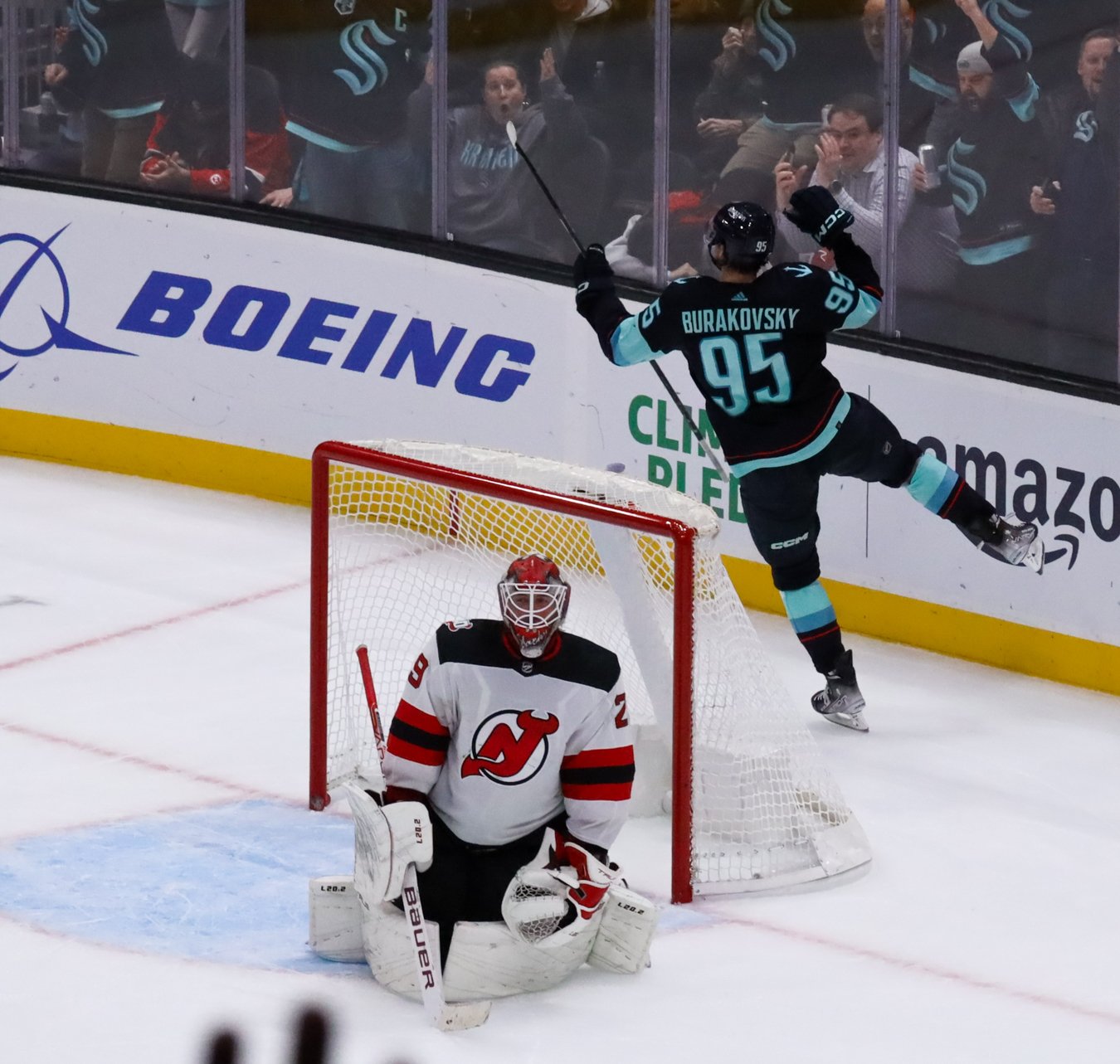 SEATTLE KRAKEN New Jersey Devils Game PUCK 4/16/22 Matty Beniers First NHL  Goal