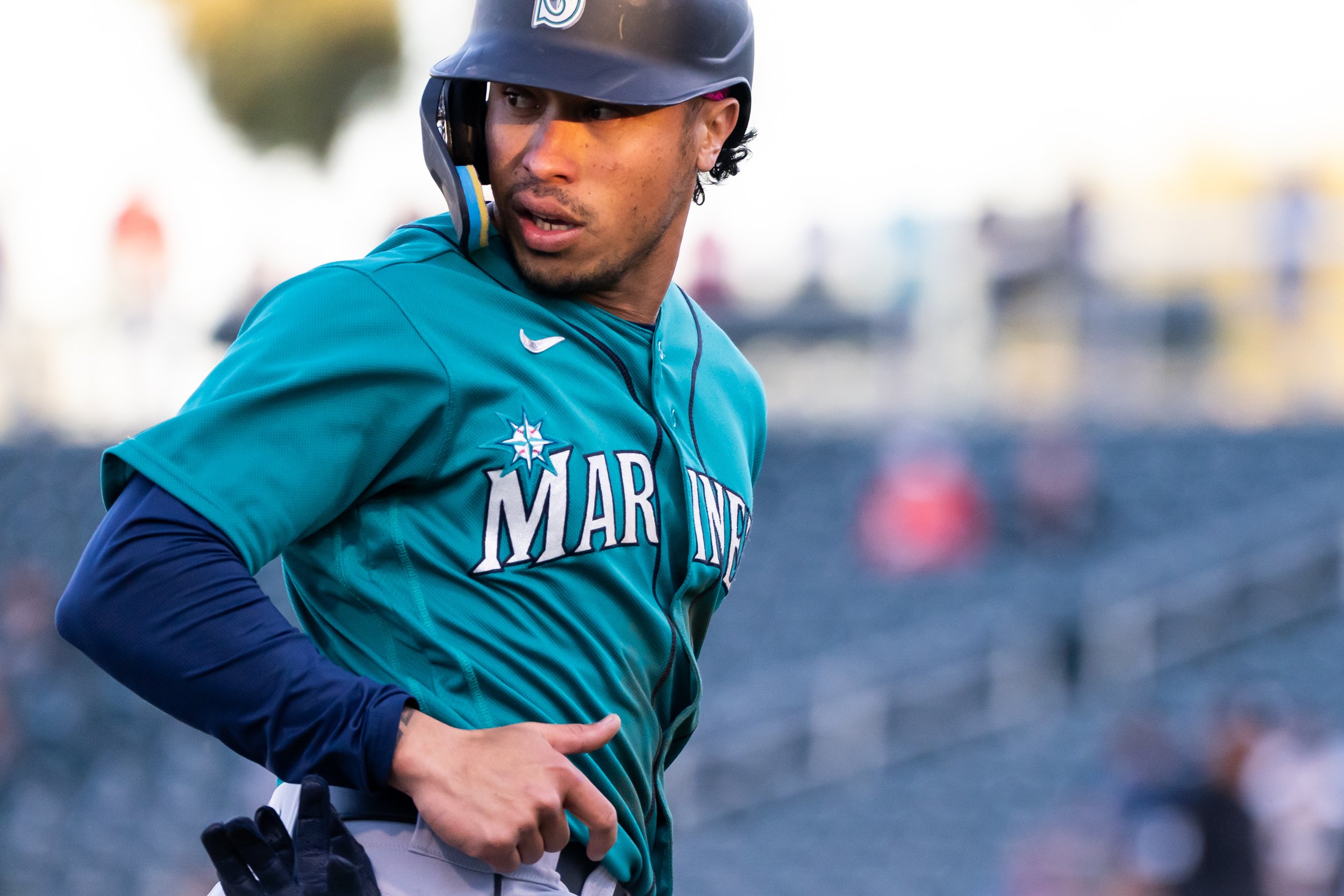 Big Dumper goes to back to back for his 29th Dump of 2023 : r/Mariners