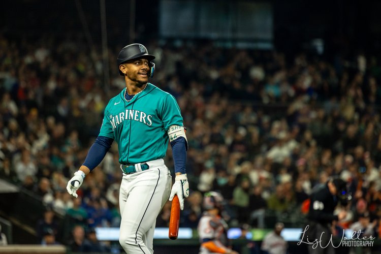 Run aground: Mariners playoff potential plummeting after fourth straight  loss — Converge Media