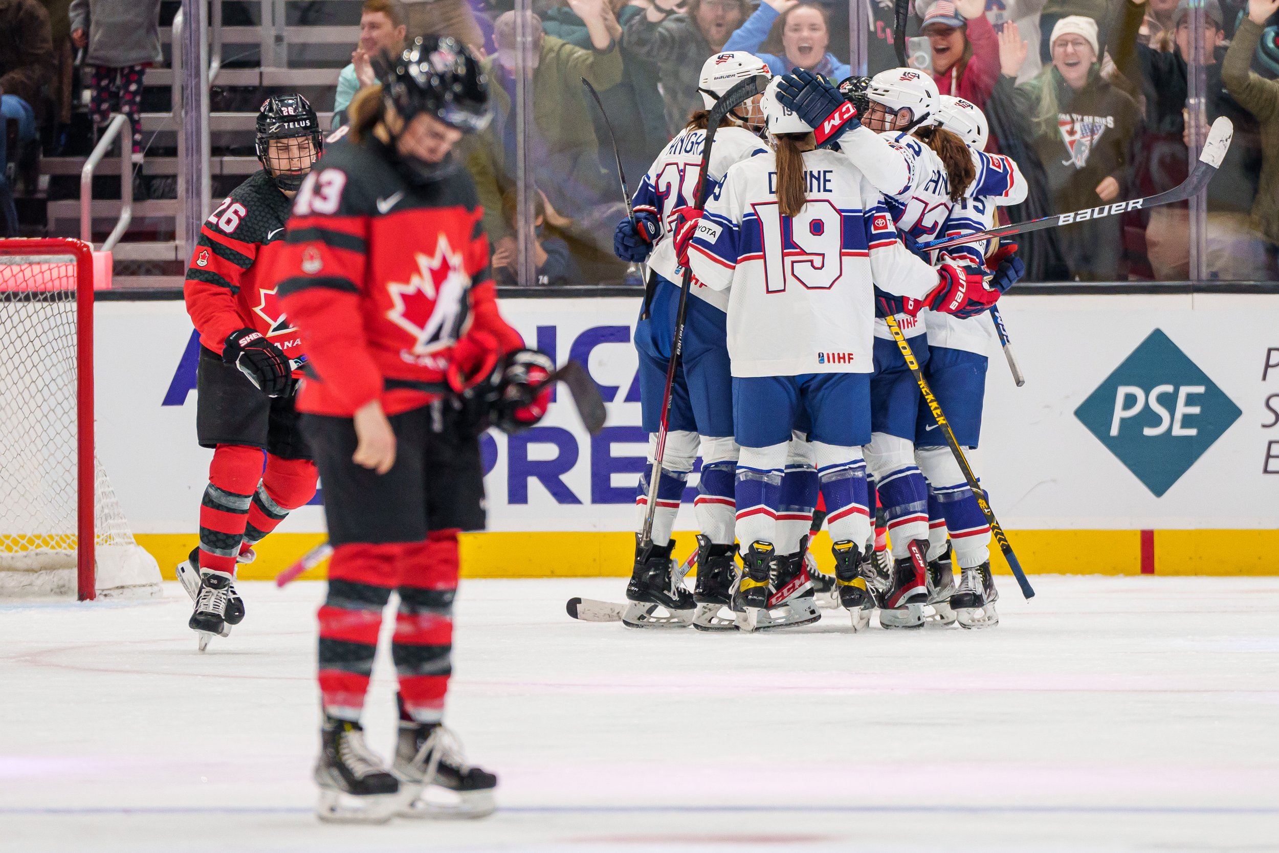 Hilary Knight highlights Team USAs win over Canada, as record crowd shows that Seattle is a hockey town — Converge Media