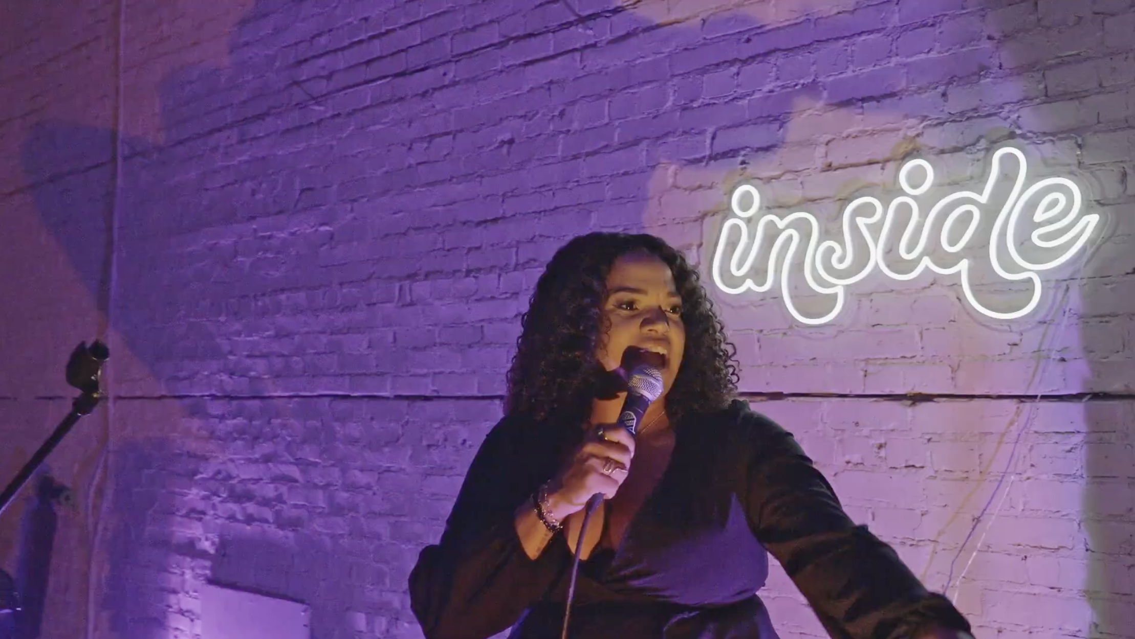 Inside's Open Mic Night Returns: How Sierra Jones Is Rebuilding a Home for Underrepresented Creativity at Colman Commons