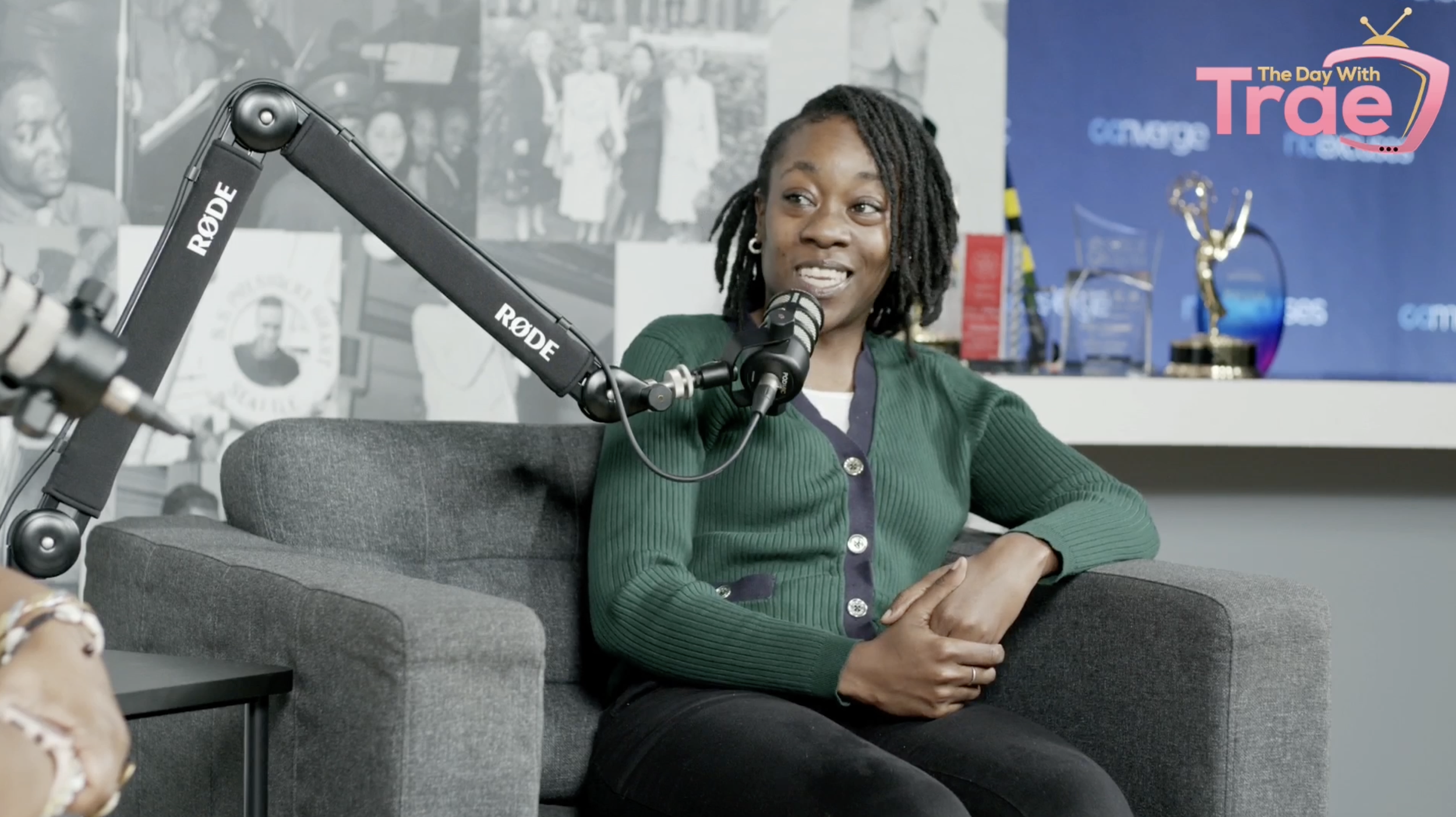 Seattle Actress Devotion Charles Stars in Acts On Stage's "Smart People"