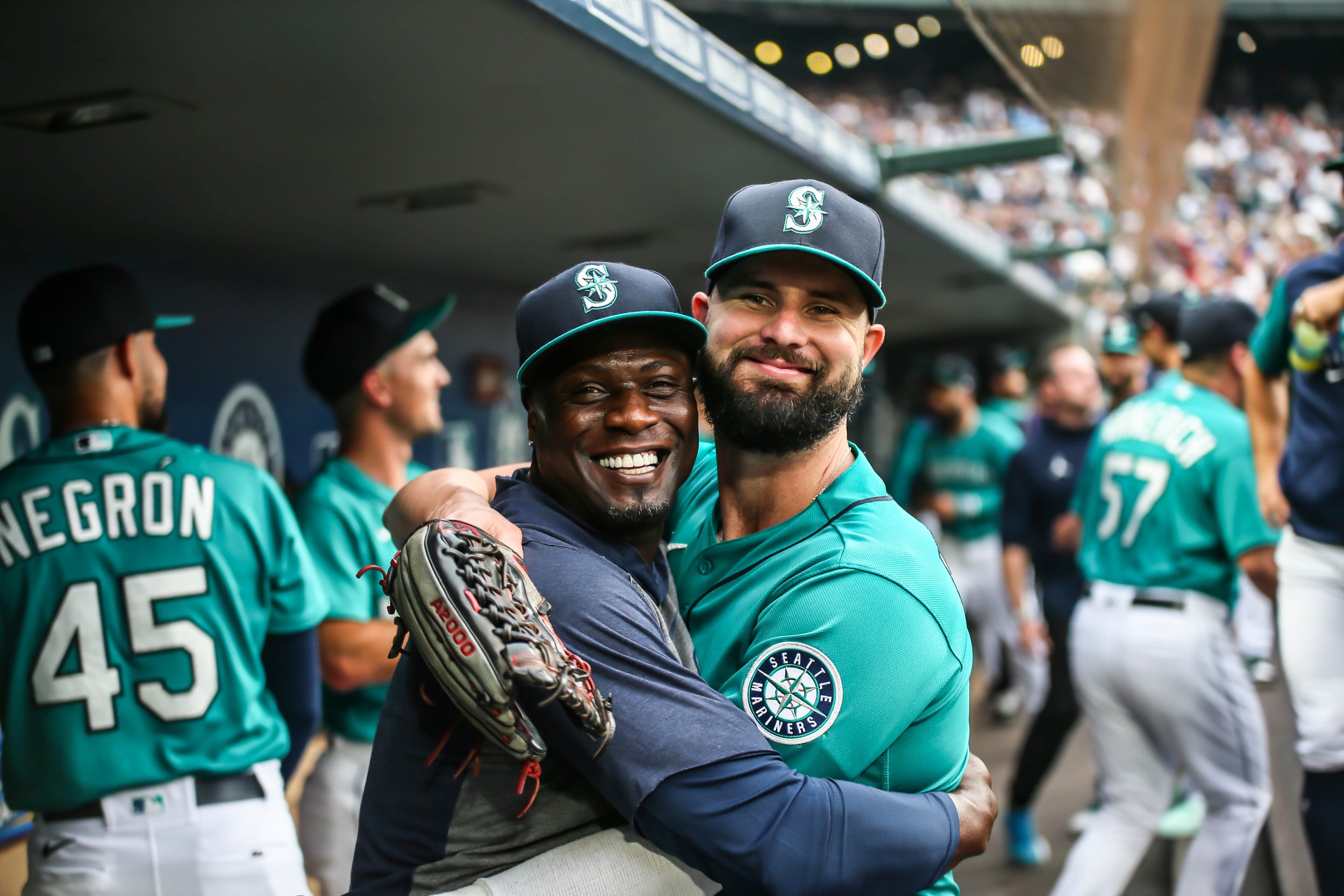 Mariners walk off the Guardians to take game two of the series, first game  of Ichiro weekend — Converge Media