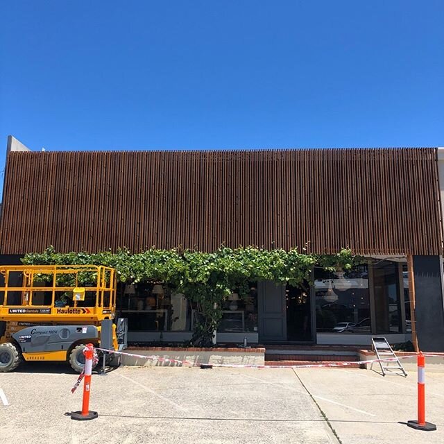 Exterior timber battens in Luna wood at ALTI Lighting in Claremont. A great way to make an impact from the road. Designed by ALTI and built by us.
