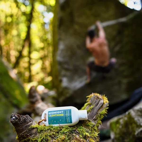 Midnight Lightning. Lowwaste, ecofriendly chalk for climbers.