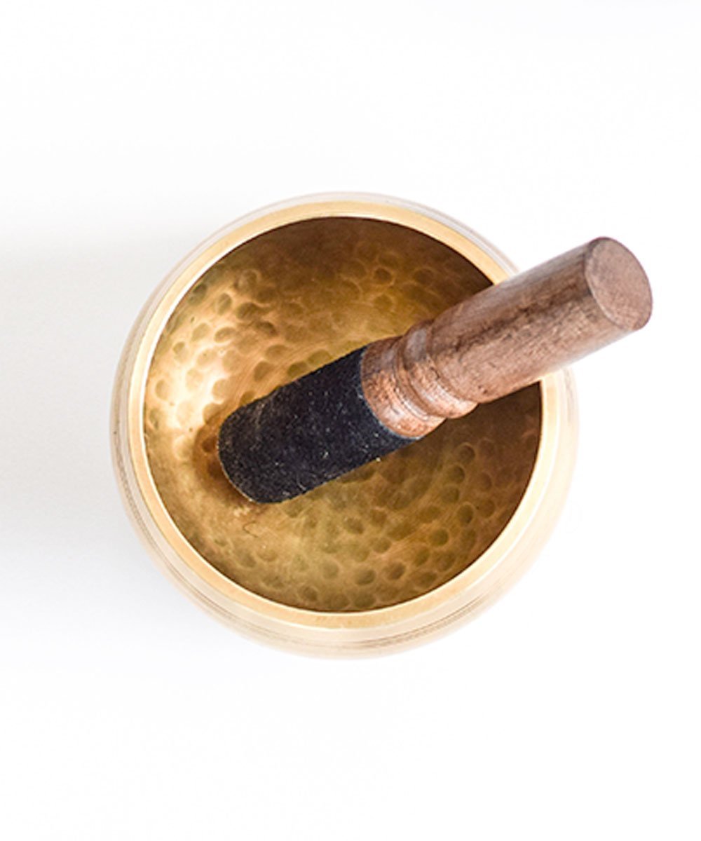 4-inch-hammered-singing-bowl---1closeup_1000x1200_2000x_889c7a47-c109-4af8-b41c-10a4e16d8106_2000x.jpg