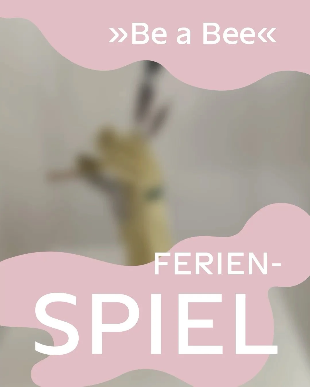 FERIENSPIEL: &raquo;Be a Bee&laquo; 🐝
Gestalte deinen Best&auml;ubungshandschuh!

👂Spitze die Ohren und h&ouml;re, was die K&uuml;nstlerin @ana_prvacki dir dazu erz&auml;hlt!

F&uuml;r deinen eigenen Best&auml;ubungshandschuh bringe an einem richti