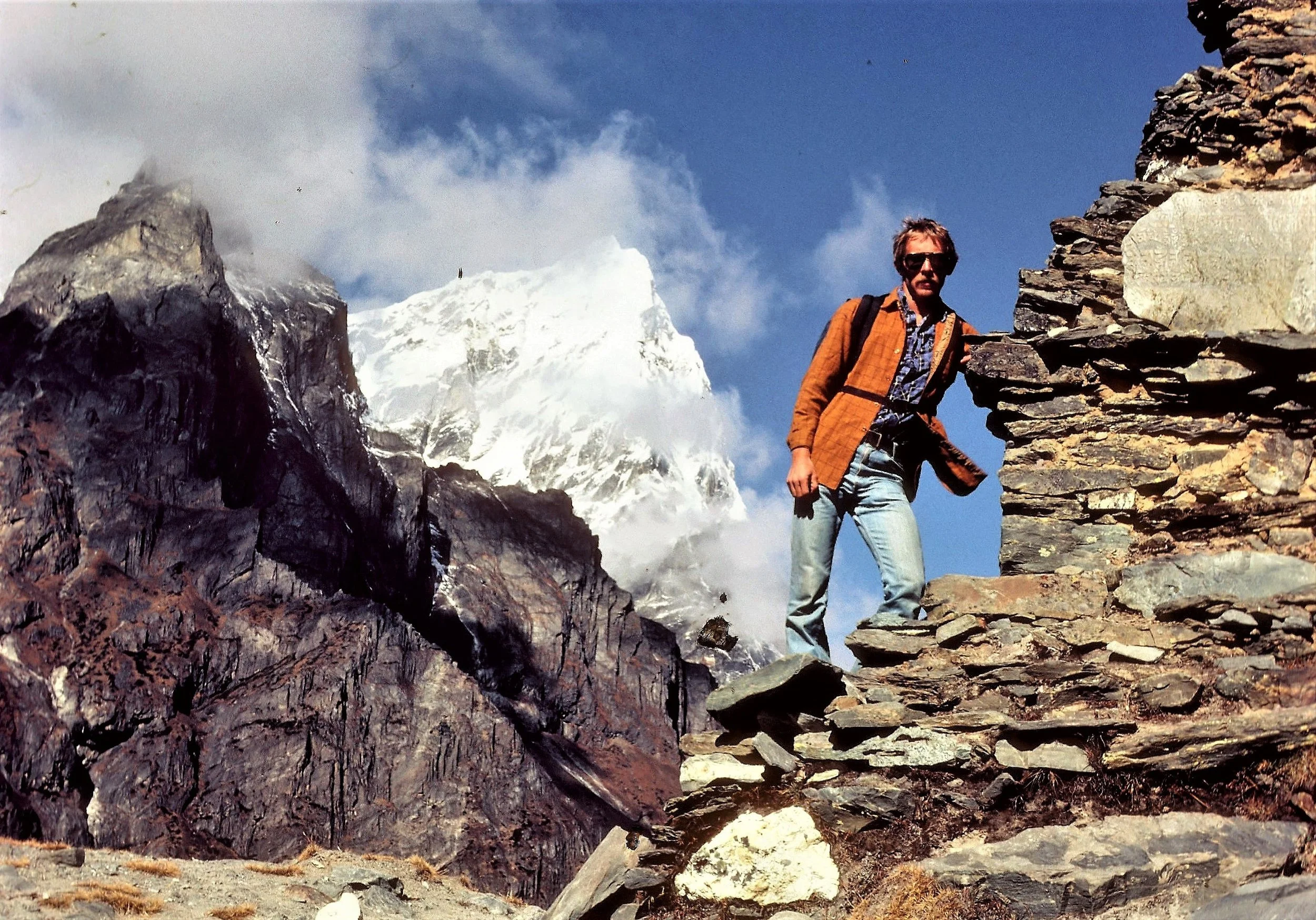 80 s6k  Himilaya - Stupa xx.jpg