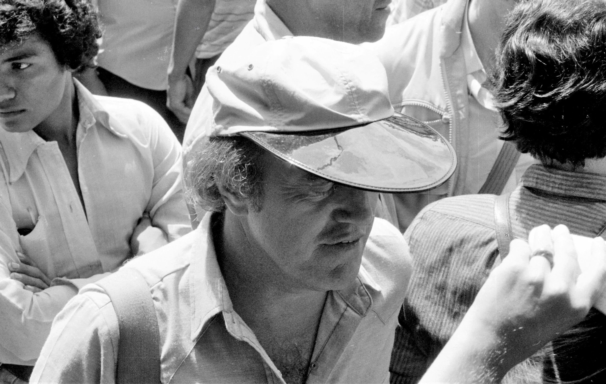 PETER ARNETT   —  the most famous Vietnam War combat photographer, La Palma