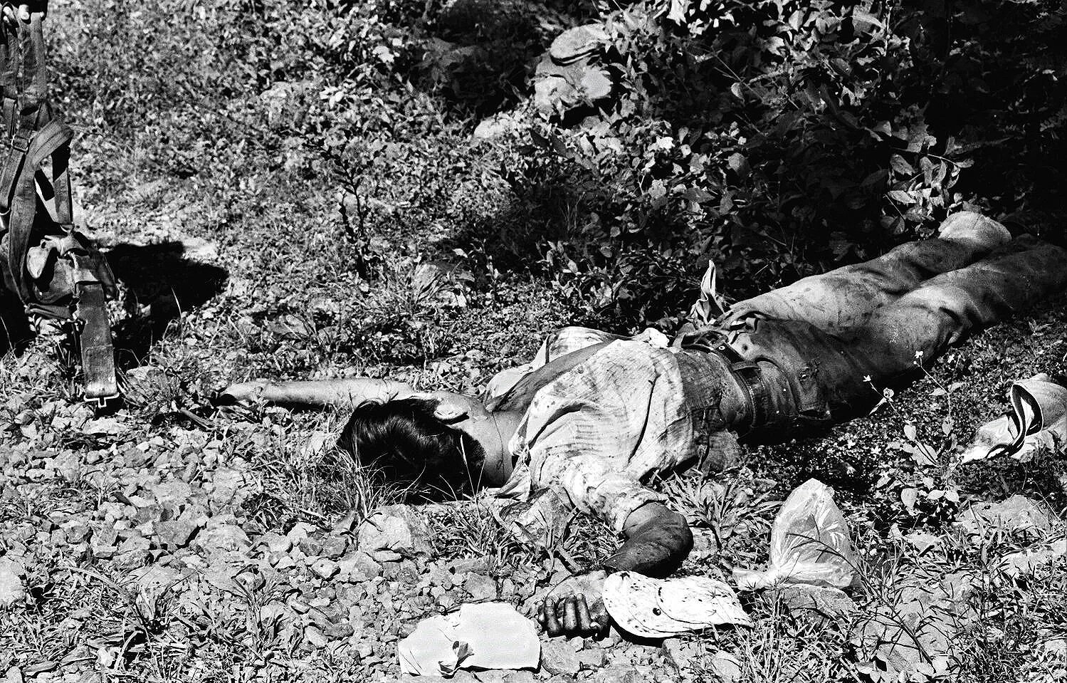 GUERRILLA CASUALTY        —    north of Rio Torola