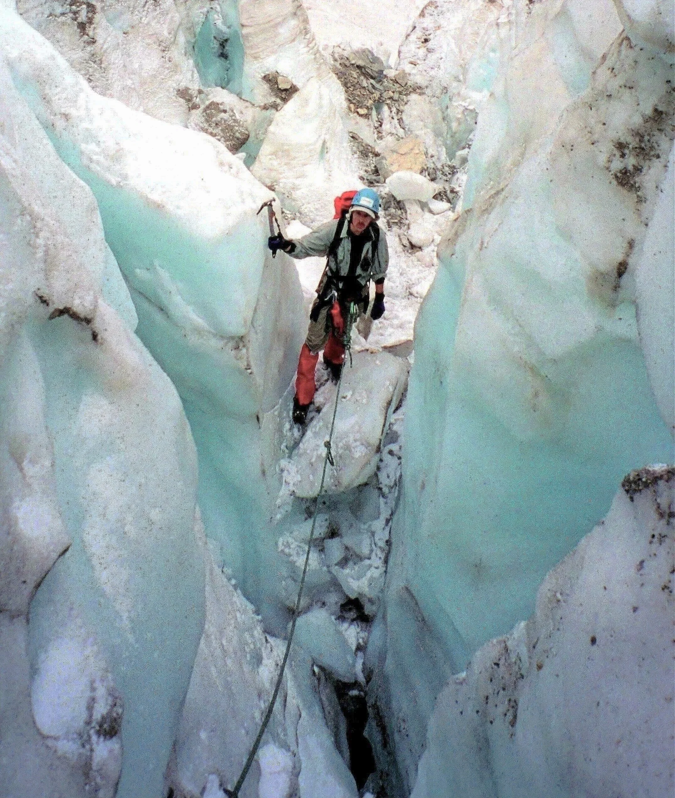  Hilda Glacier — Alberta (2001) 