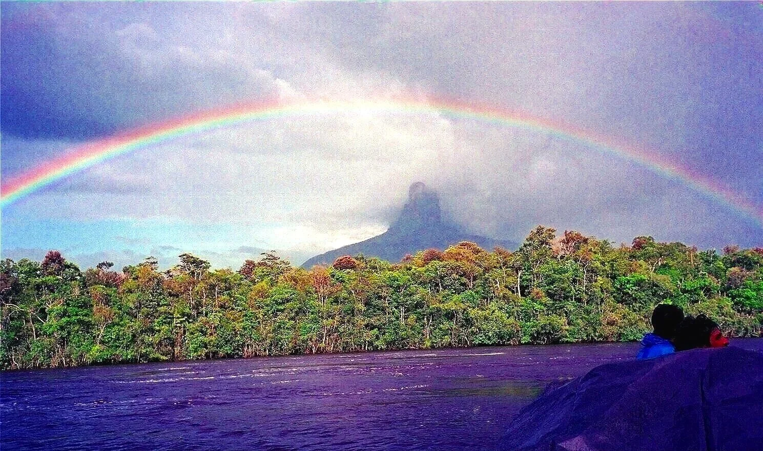 JUNGLE BOW — Rio Carroa, Venezuela (2000)