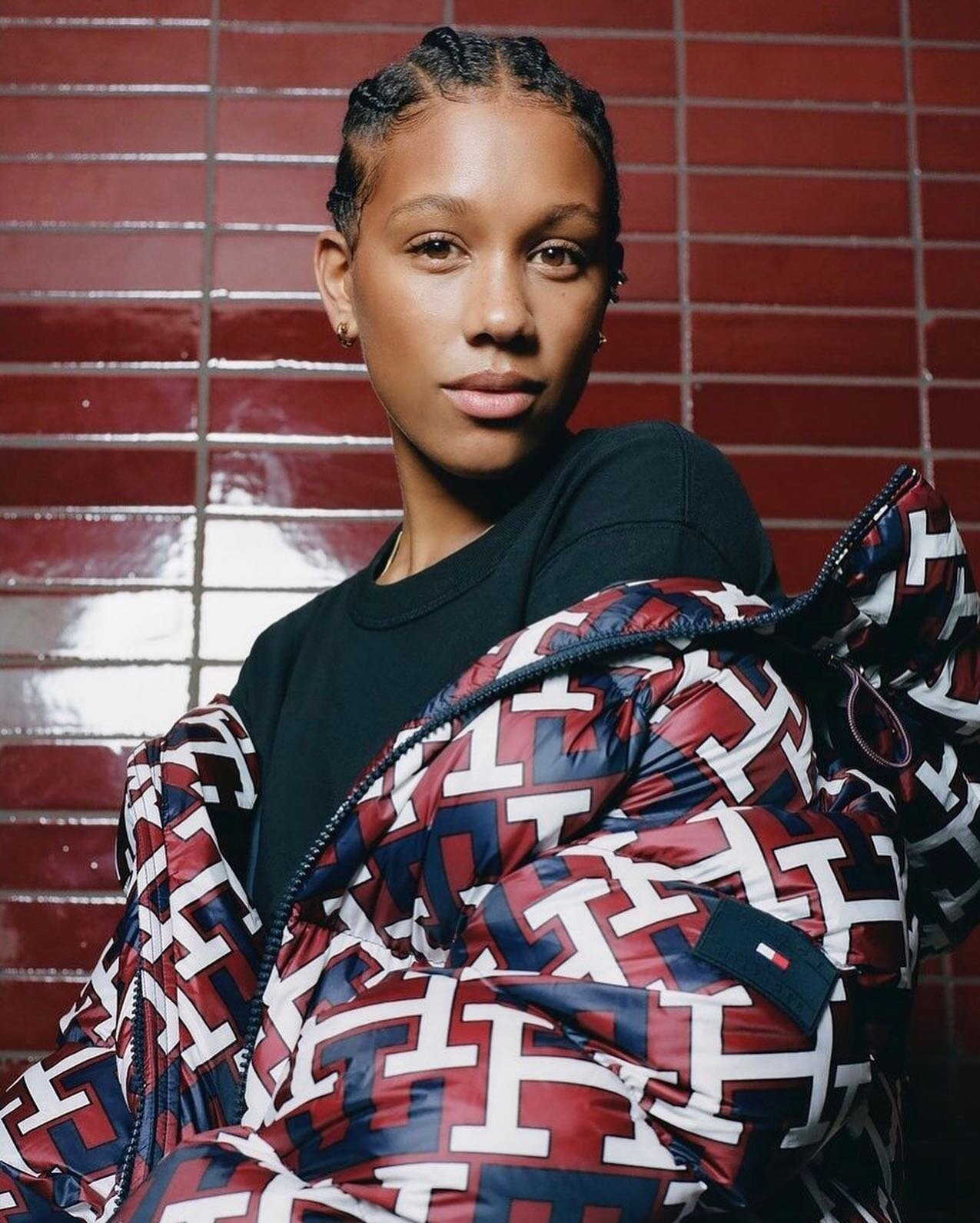 @tommyhilfiger x @britishvogue 
&bull;
&bull;
&bull;
Stylist and talent @honeysweetelias 
Production manager @costanzapereyra 
Hair @carl.campbelll 
Photographer @theresamarx 
Lead production manager @camillabellamacina 

#freelancemakeupartist #mua 