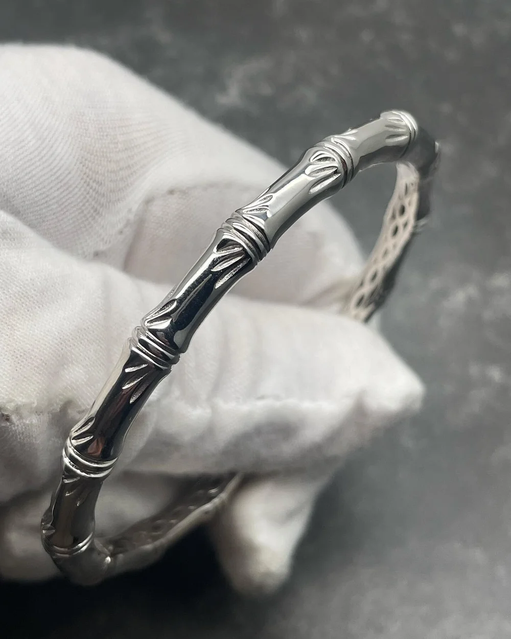 Silver bangle ladies Guess Co Jewellers