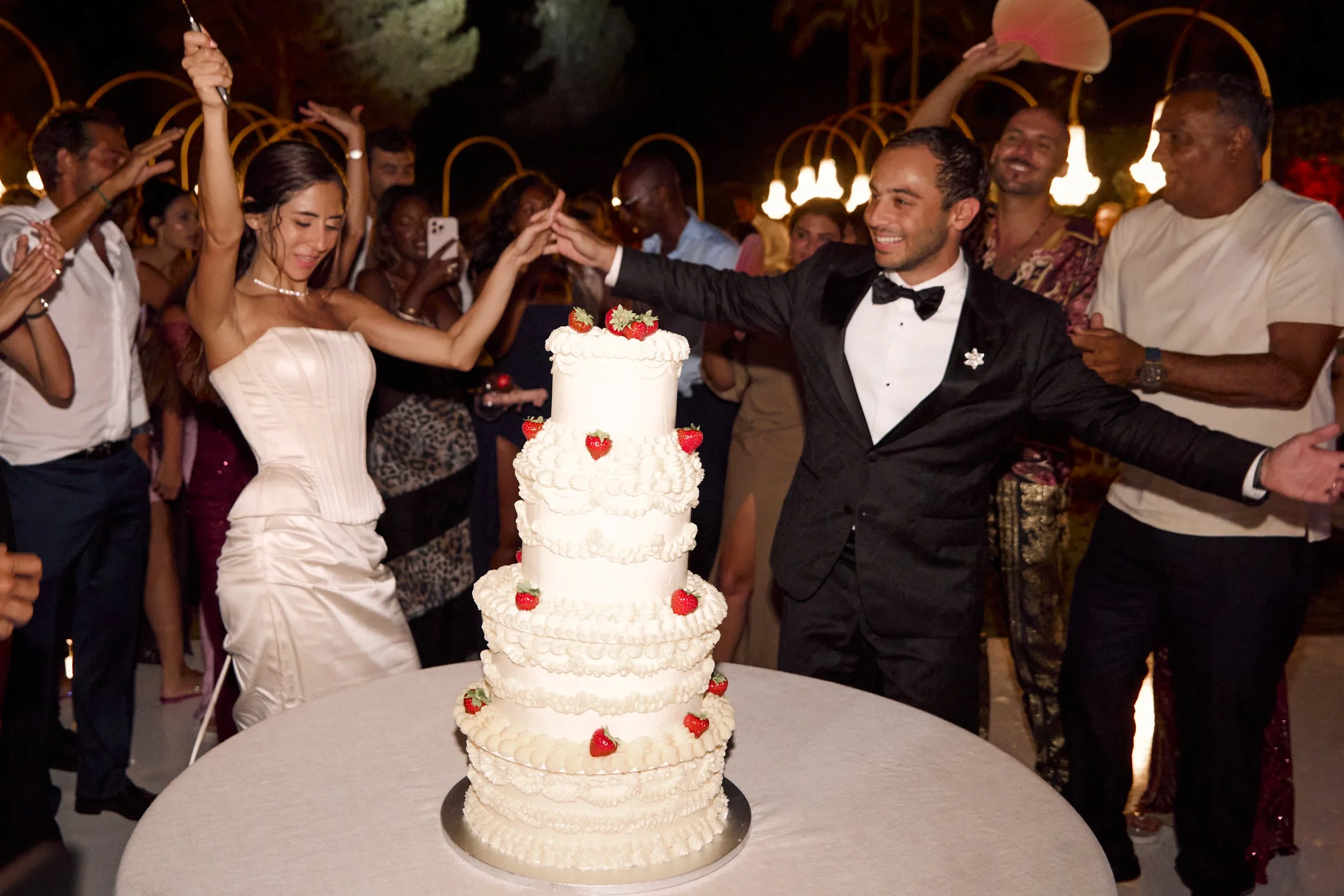 Wedding Cakes, Reimagined: The Styles Defining This Season