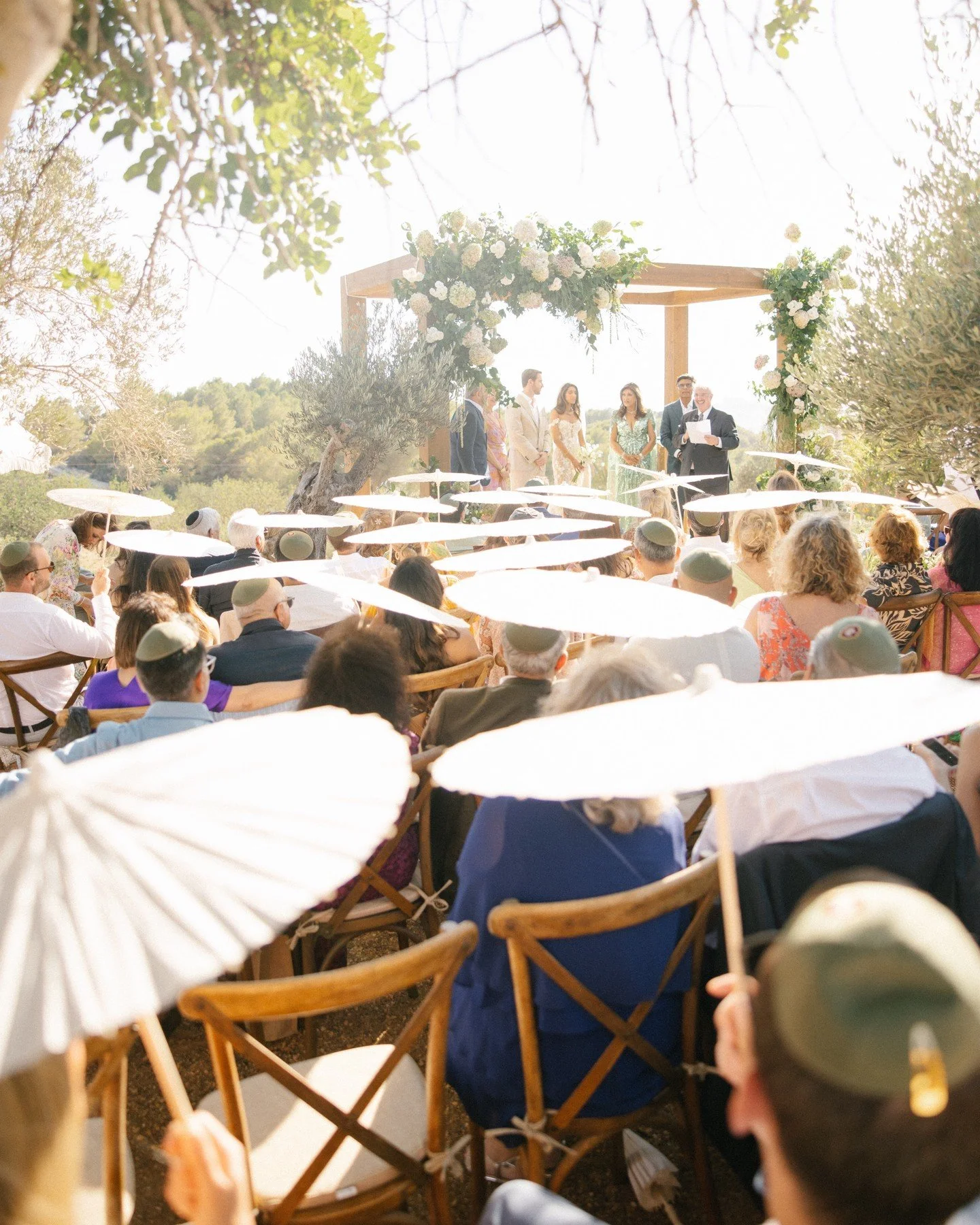 There&rsquo;s something about parasols at a wedding.
Part practical, part spectacle and entirely beautiful.

Wedding Planner - @jcbespokeevents
Bride - @taraoberoi
Dresses - @galialahav / @bridesofsabyasachi / @sabyasachiofficial
Videographer - @anke