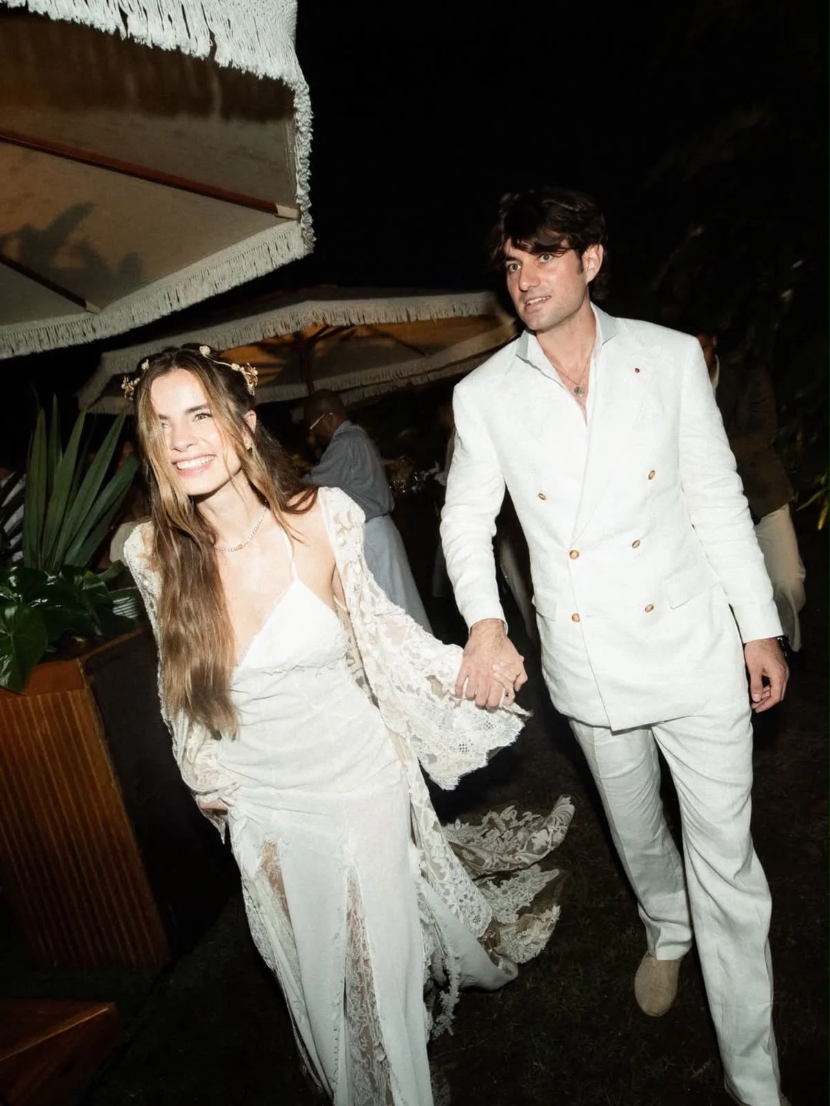 A Kennedy wedding, a beautiful bride @giulia and a dream dress by @harris_reed, an Ibiza lover and a designer we absolutely adore. 🤍
