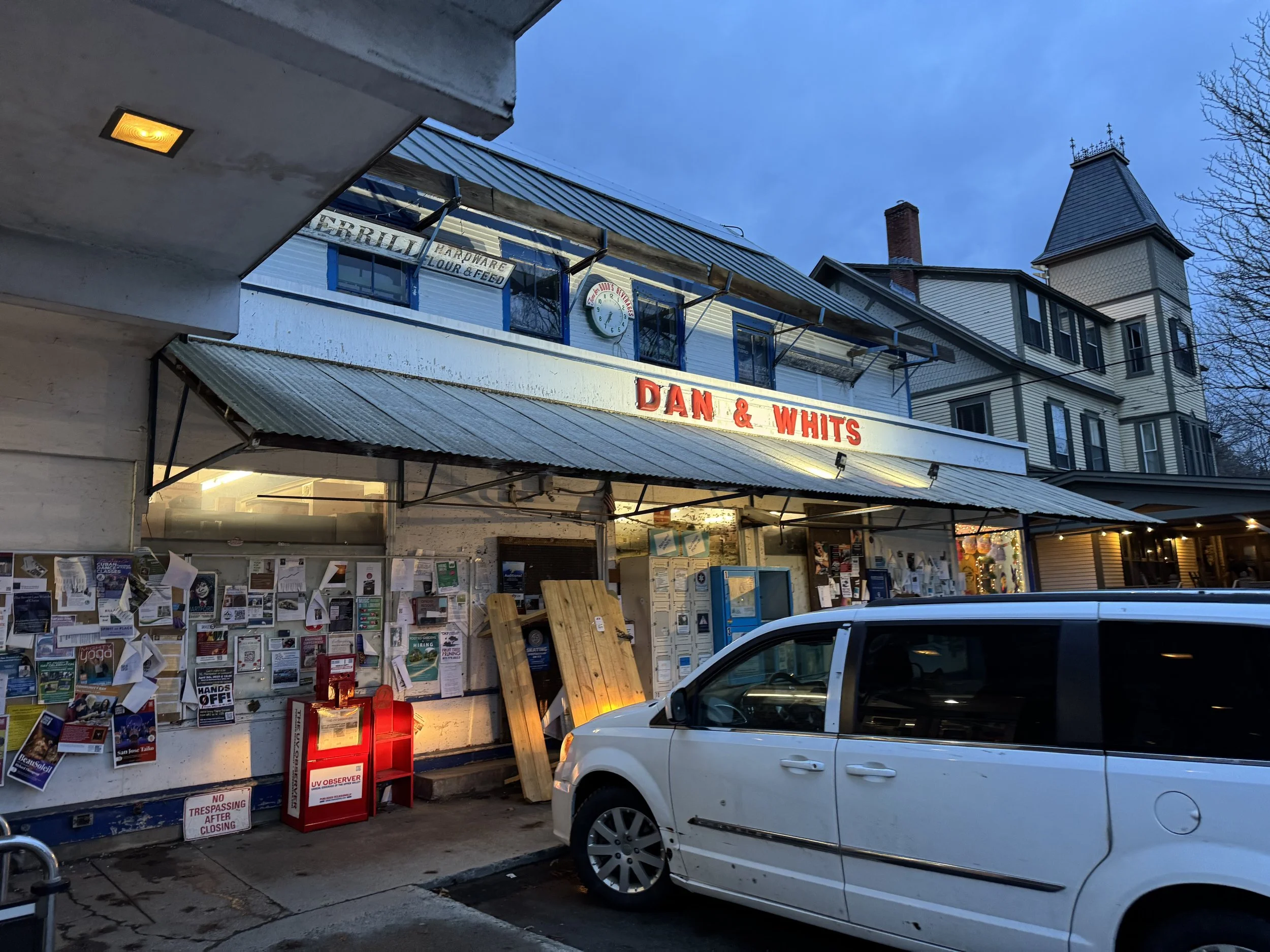 Dan &amp; Whit's