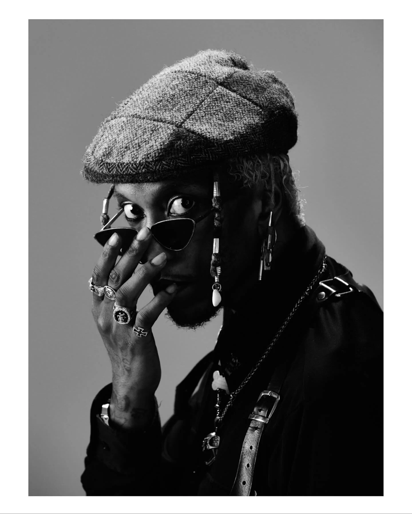 Detective @bagofbonesogz  on the case !