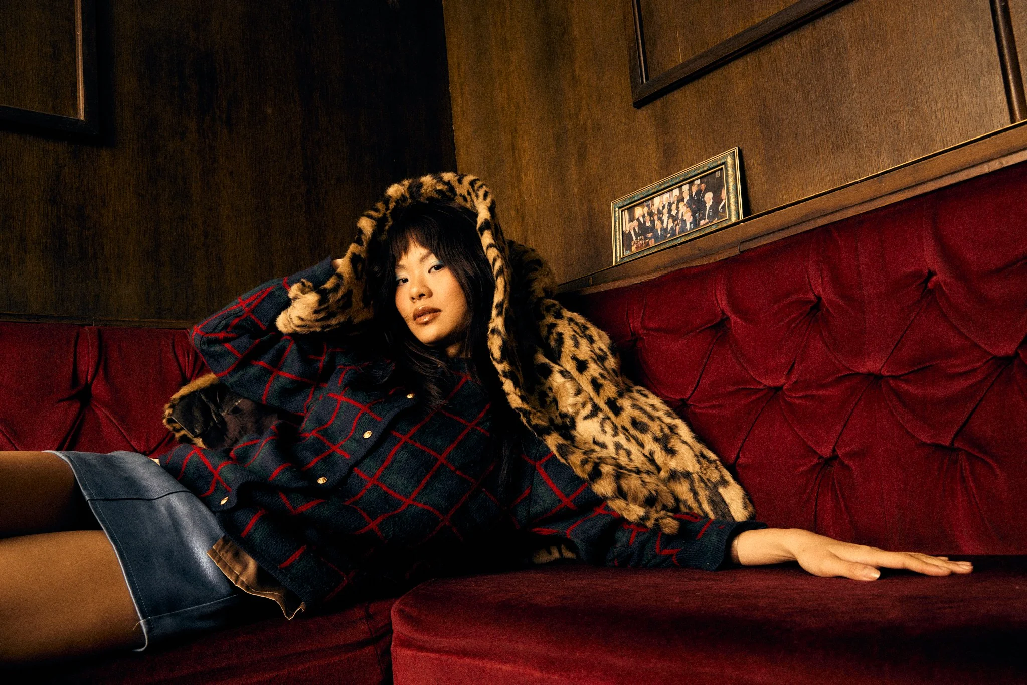 BR AW2520718.jpg