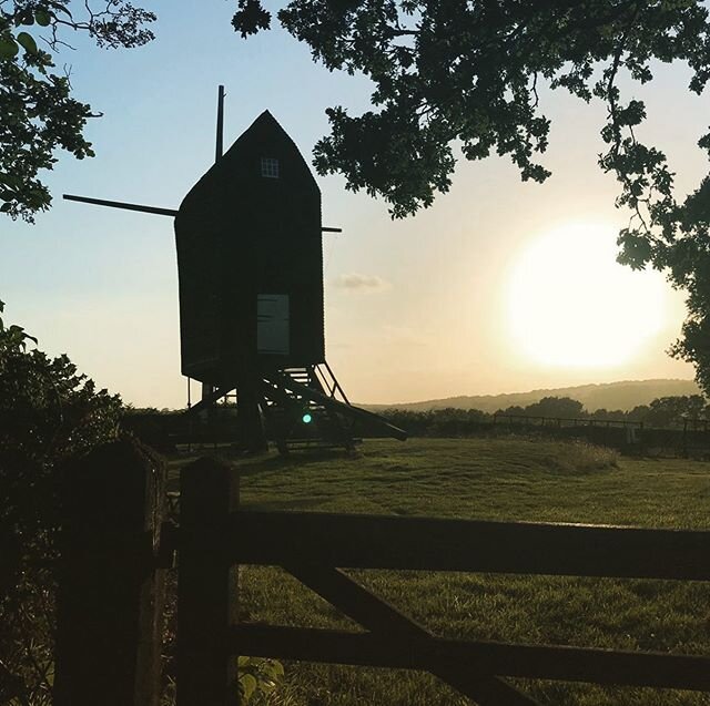 LOCAL WALK 
Just one of many local walks near our campsite. You can take an easy 35 minute walk to Nutley Windmill. We walked there yesterday to check the walk is still a good family friendly path ✔️ It&rsquo;s ideal for family walks - you could even