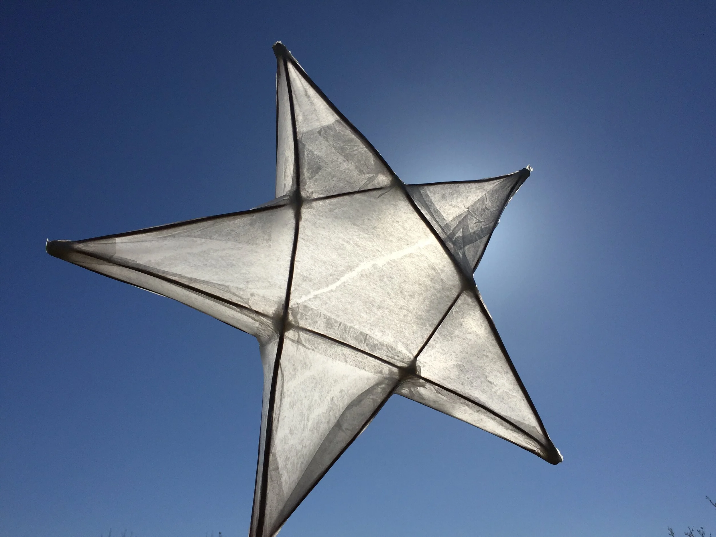 SUMMER SOLSTICE STAR LANTERN
 
 
10-12:00 Saturday and 11:30 - 1pm Sunday
 
 
Local artist Paul Render delivers a fun lantern making session using willow and tissue paper. Same Sky, local community arts charity will loan out looms and lights for the 