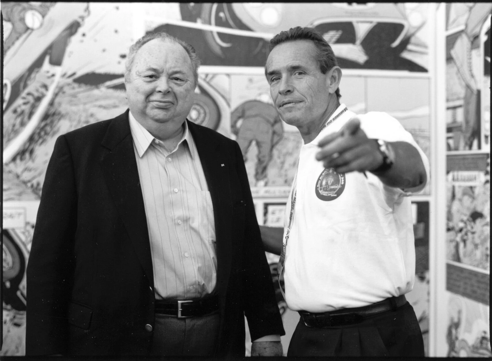 Drop the finger, Jacky!