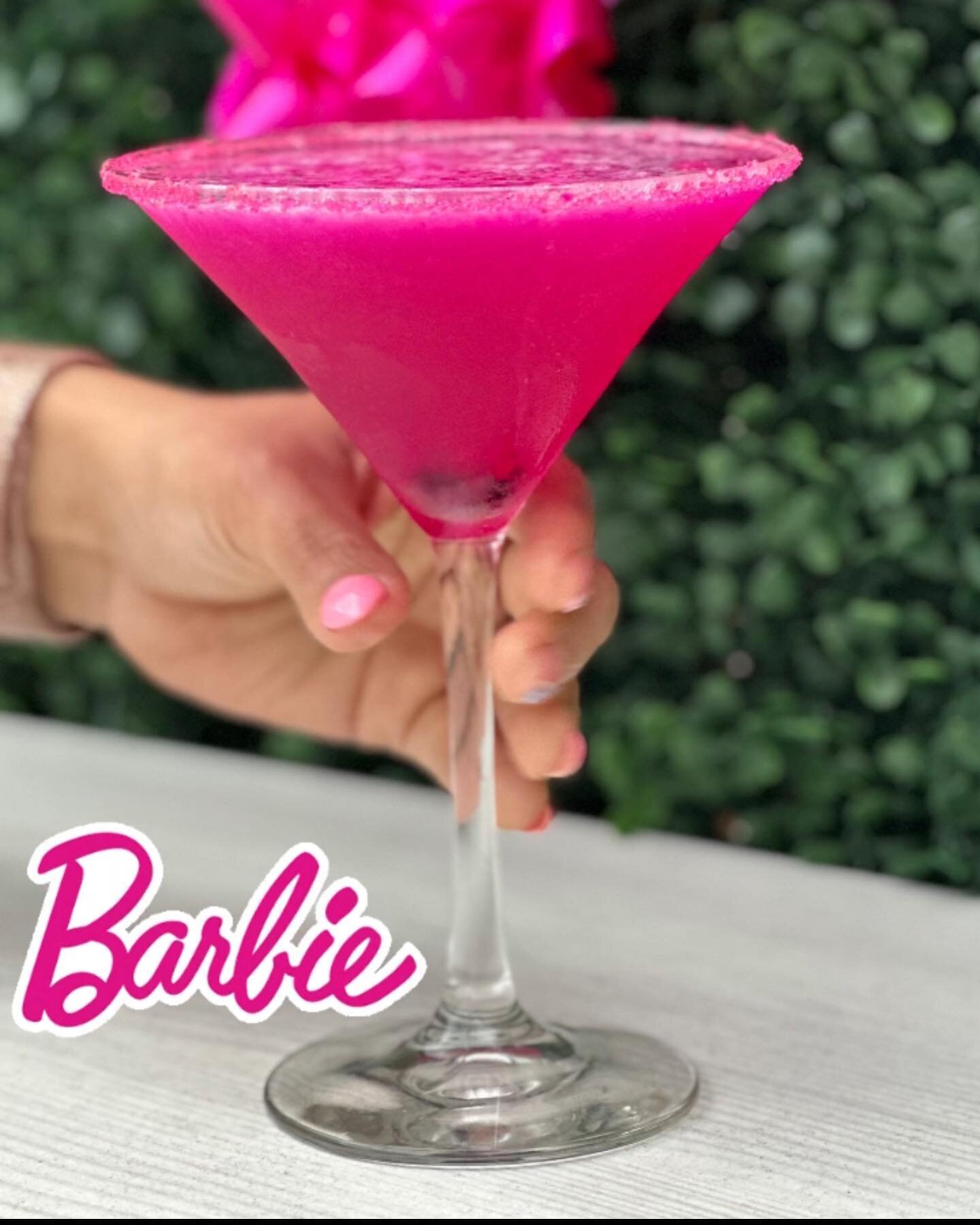 We highly recommended ➡️➡️Barbie Dragon Martini 🍸💖

⭐️⭐️⭐️⭐️⭐️