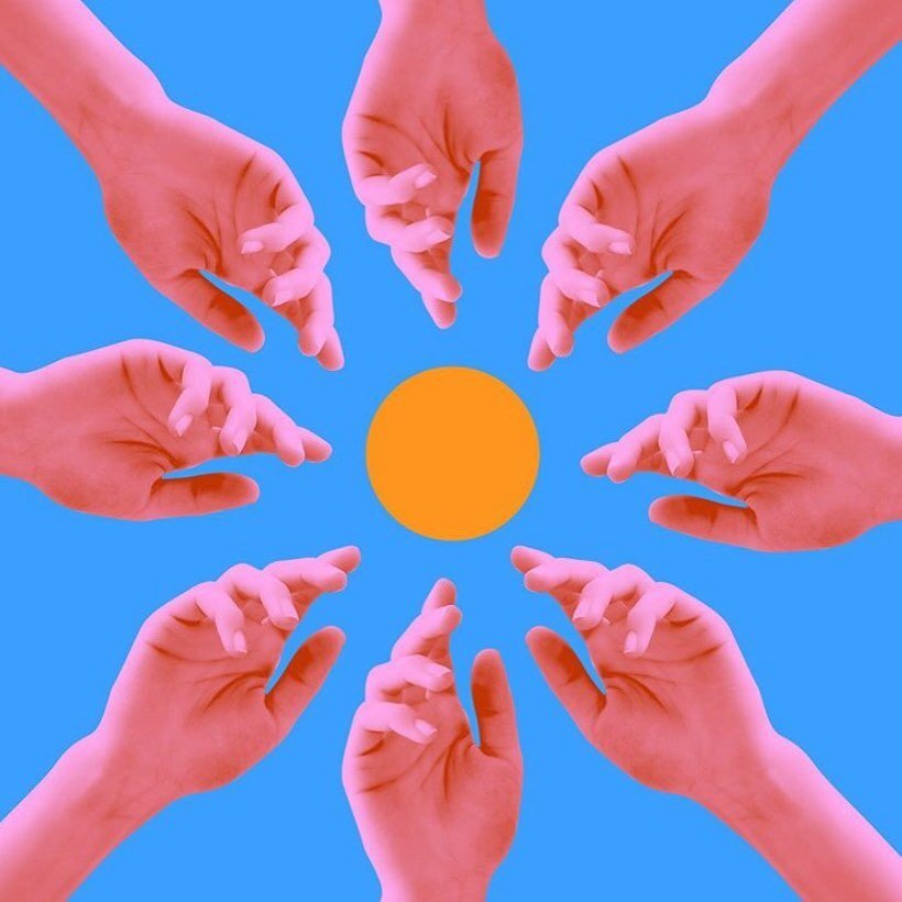 ℕ𝕖𝕨 𝕄𝕠𝕠𝕟 𝕚𝕟 𝕃𝕖𝕠 𝟚𝟞&deg;

The Sun, ruler of Leo, has one job and it is to shine. And just by shining the rest of the universe is pulled toward is radiance. The most generous offering of self. An offering that does not accumulate to wealth