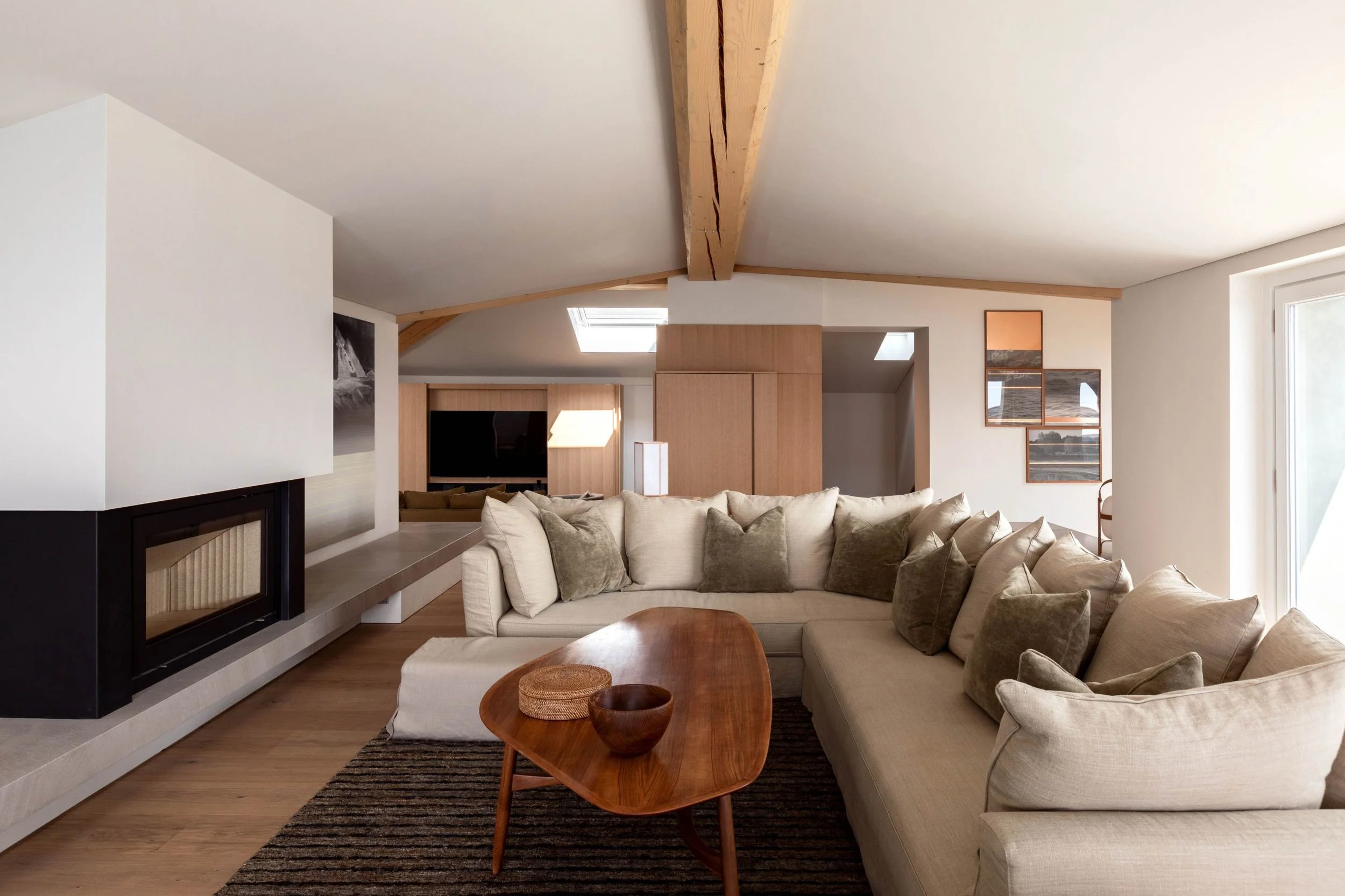 Villa Peduzzi Lake Como-Top Floor living.jpg