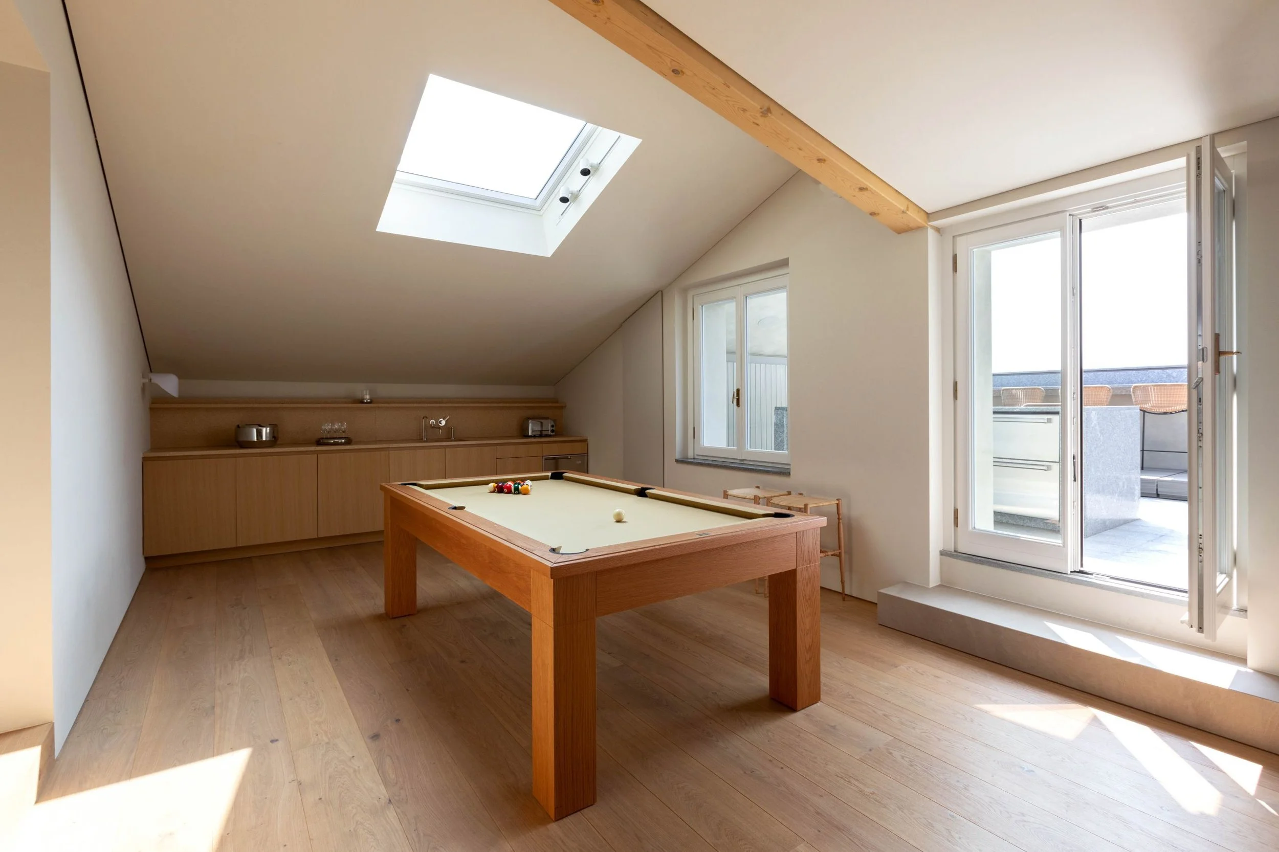 Villa Peduzzi Lake Como-Top Floor living3.jpg