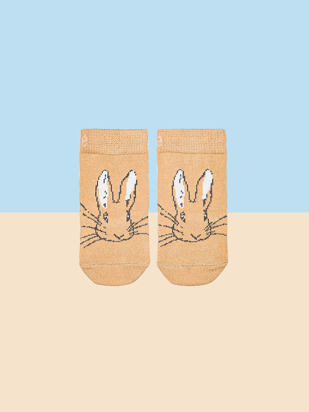 Peter-Rabbit-Neutral-Socks-colourbg.png