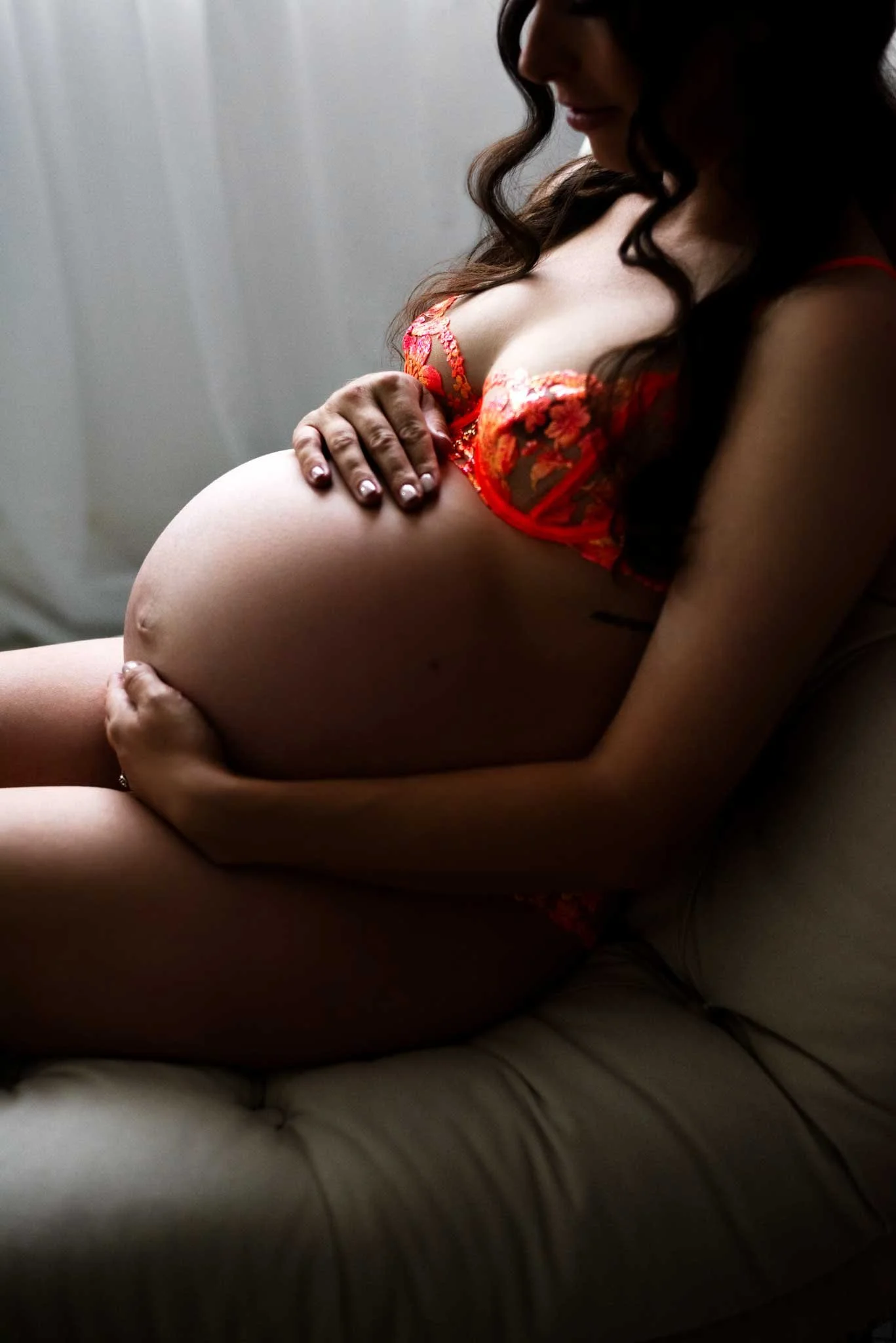 Boudoir photographer of maternity boudoir photography Sunshine Coast. Brisbane boudoir photographer of boudoir photography.