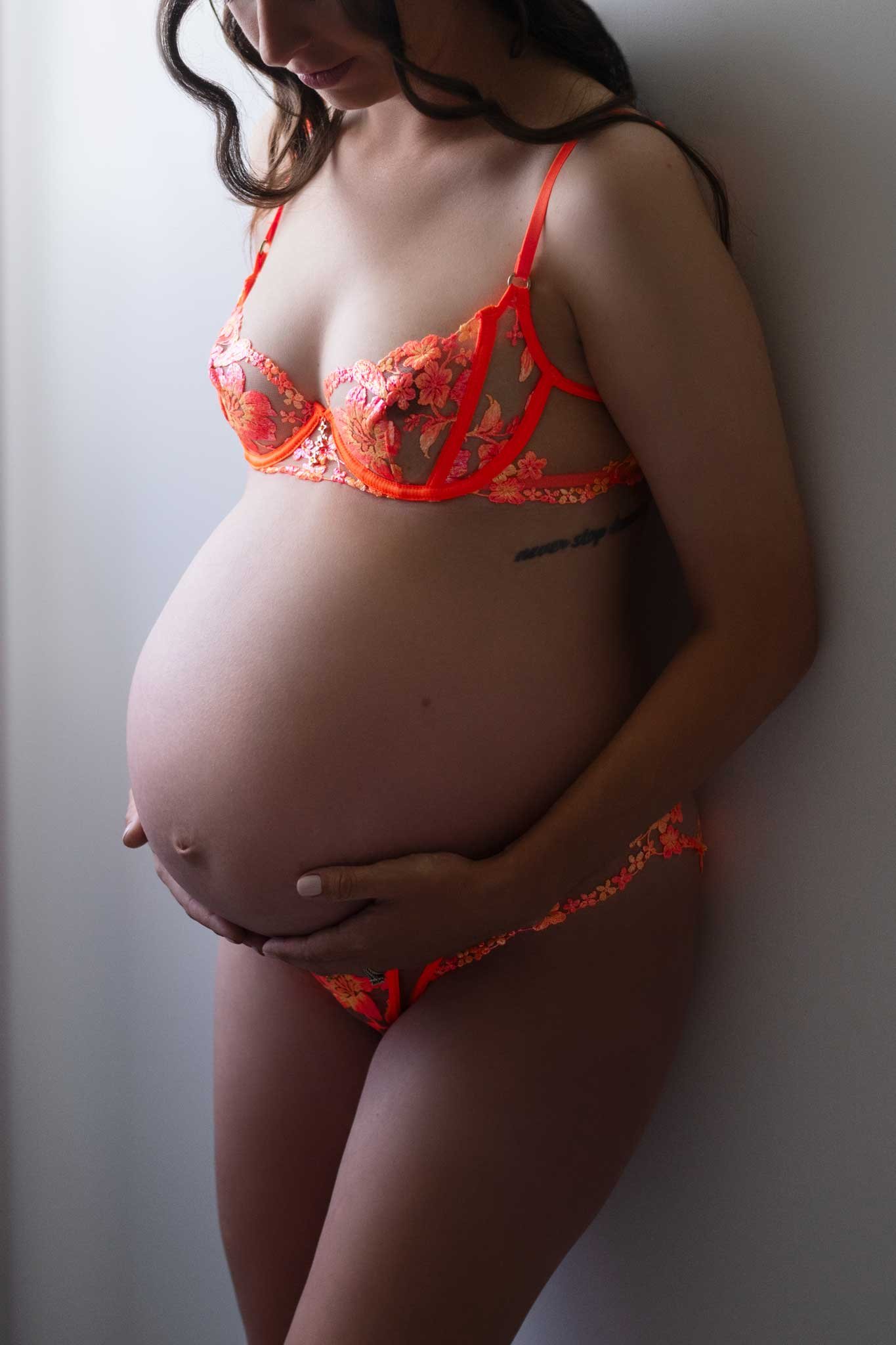 Boudoir photographer of maternity boudoir photography Sunshine Coast. Brisbane boudoir photographer of boudoir photography.