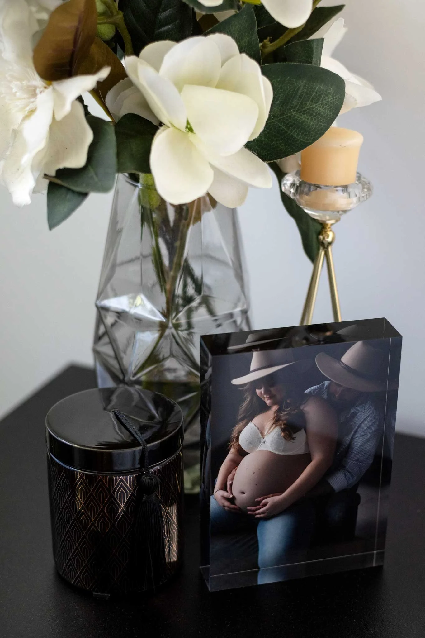 glassbrick-boudoir-maternity.jpg