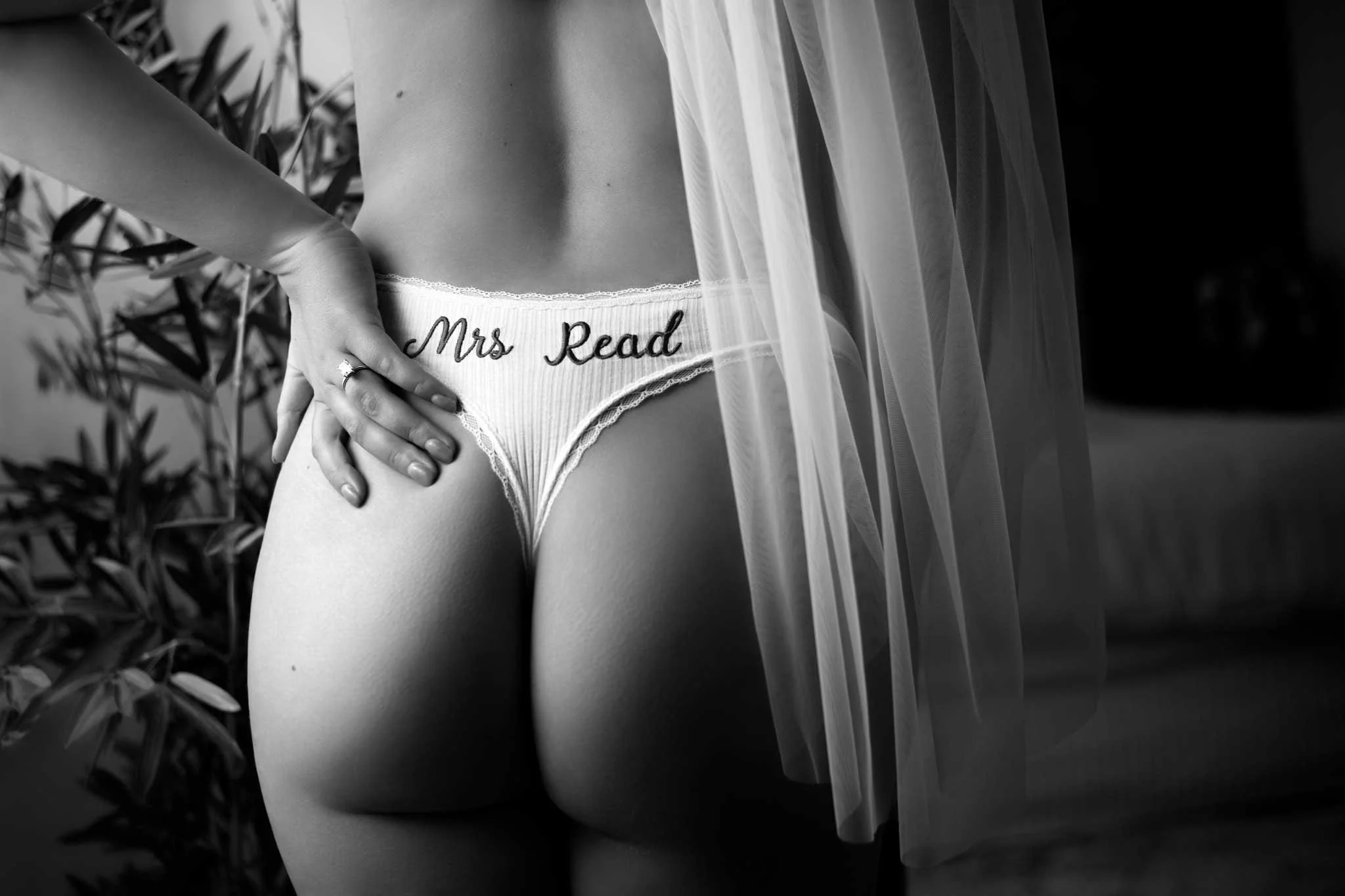 Boudoir photographer of boudoir photography Sunshine Coast Brisbane boudoir photographer of boudoir photography