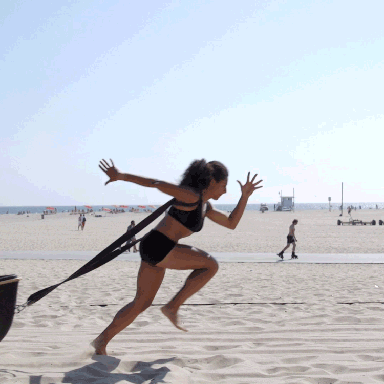 LA_SOCIAL-BEACH-boomarang-Iphone.gif